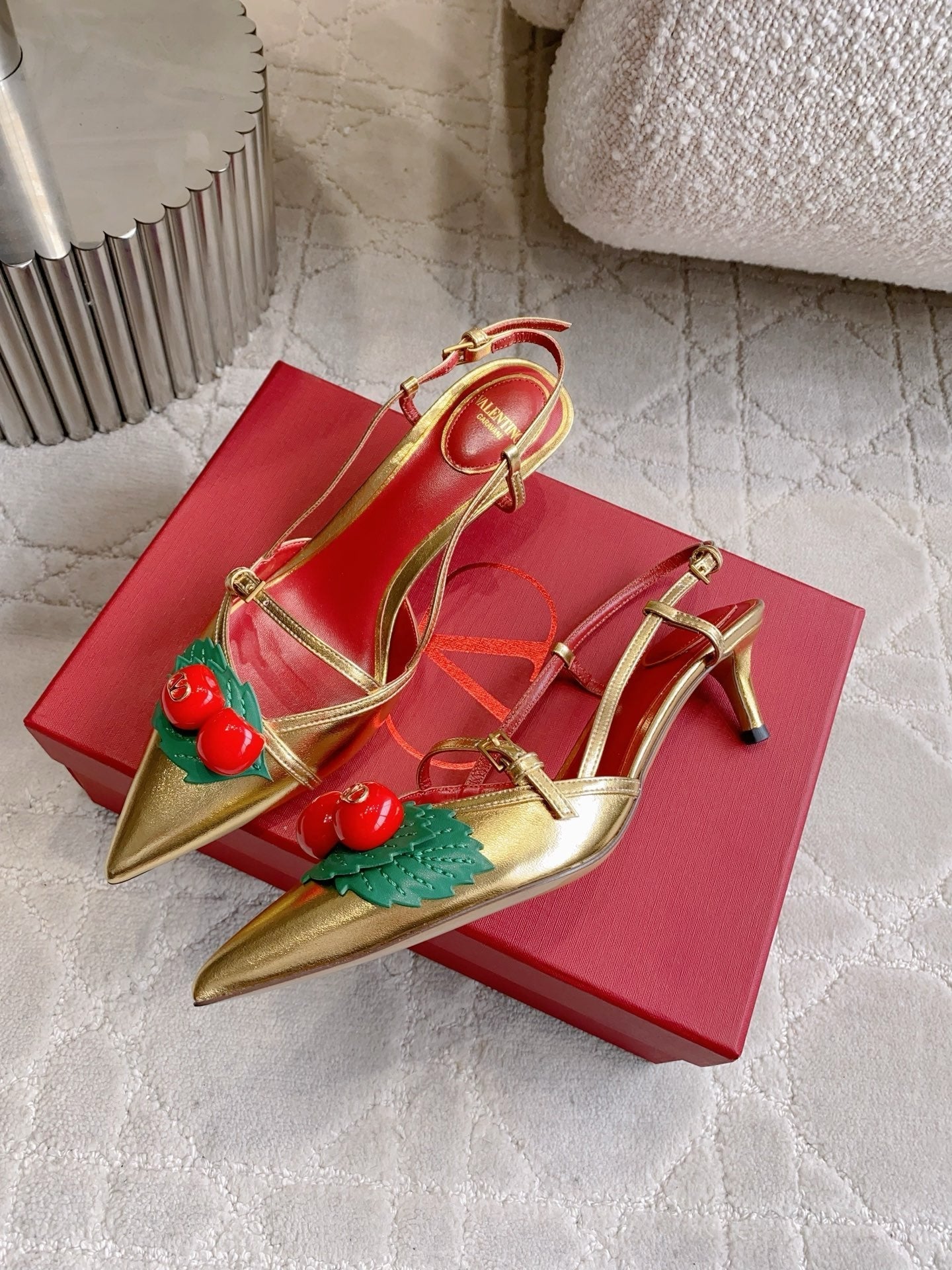 VT 26s Cherry Blossom Slingback 40 Calfskin