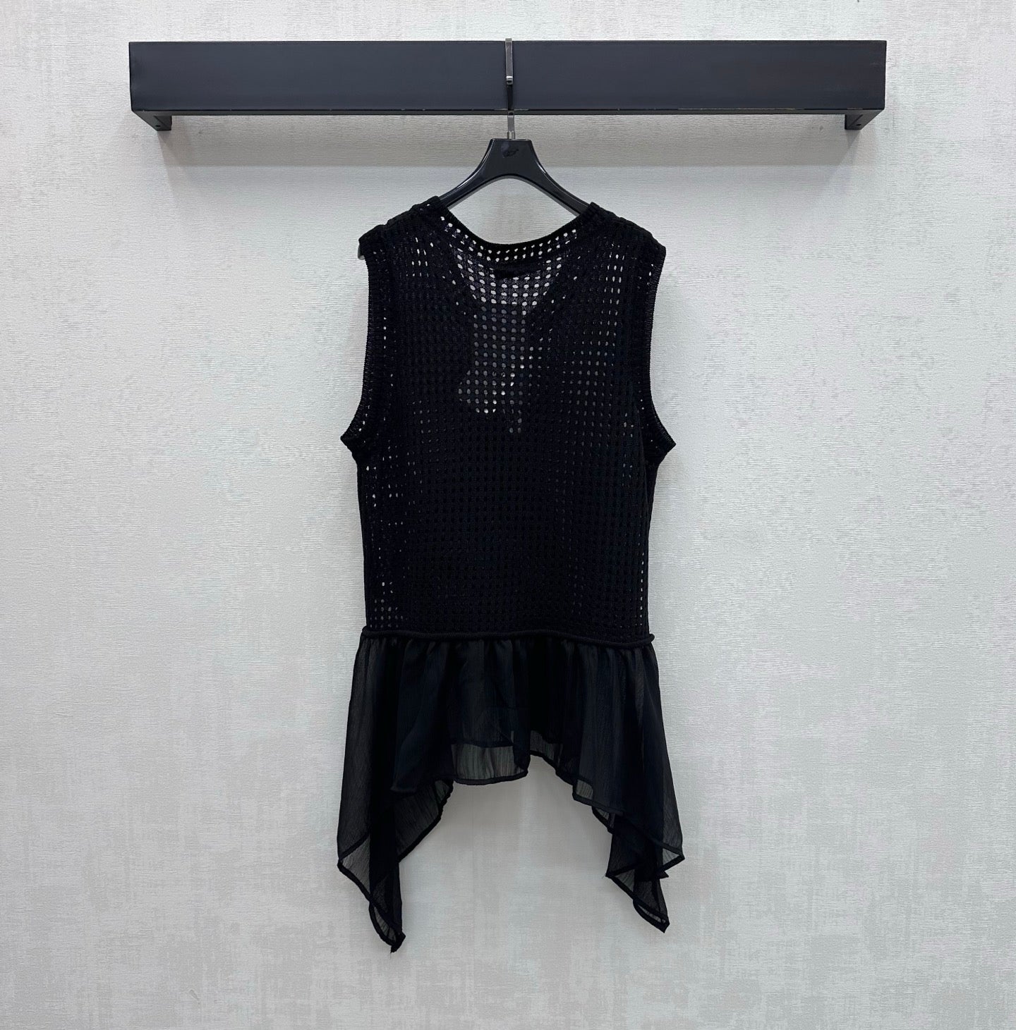 Dior 2026 Patchwork Hollow-Out Knitted Vest Black and White Wool 374931