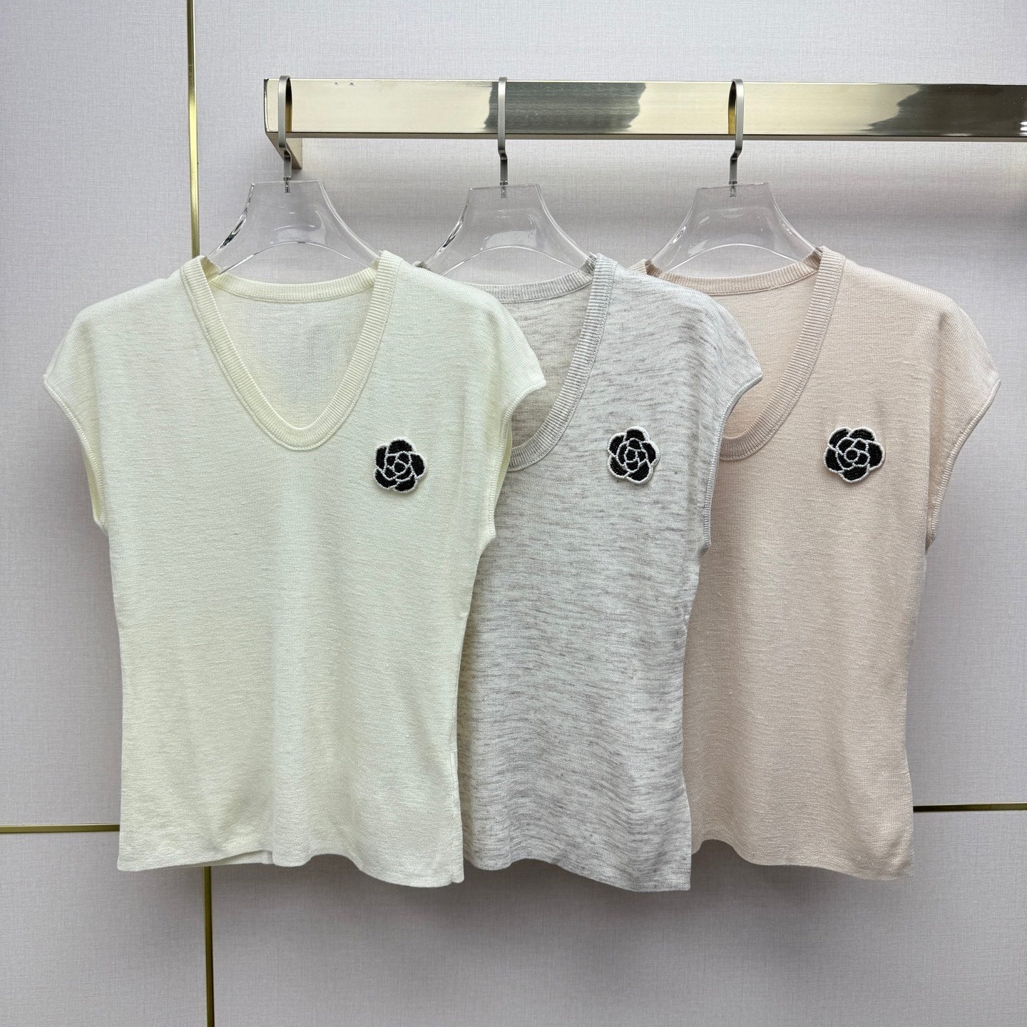 Chanel 2026 U-neck Top With 3D Flower 367688
