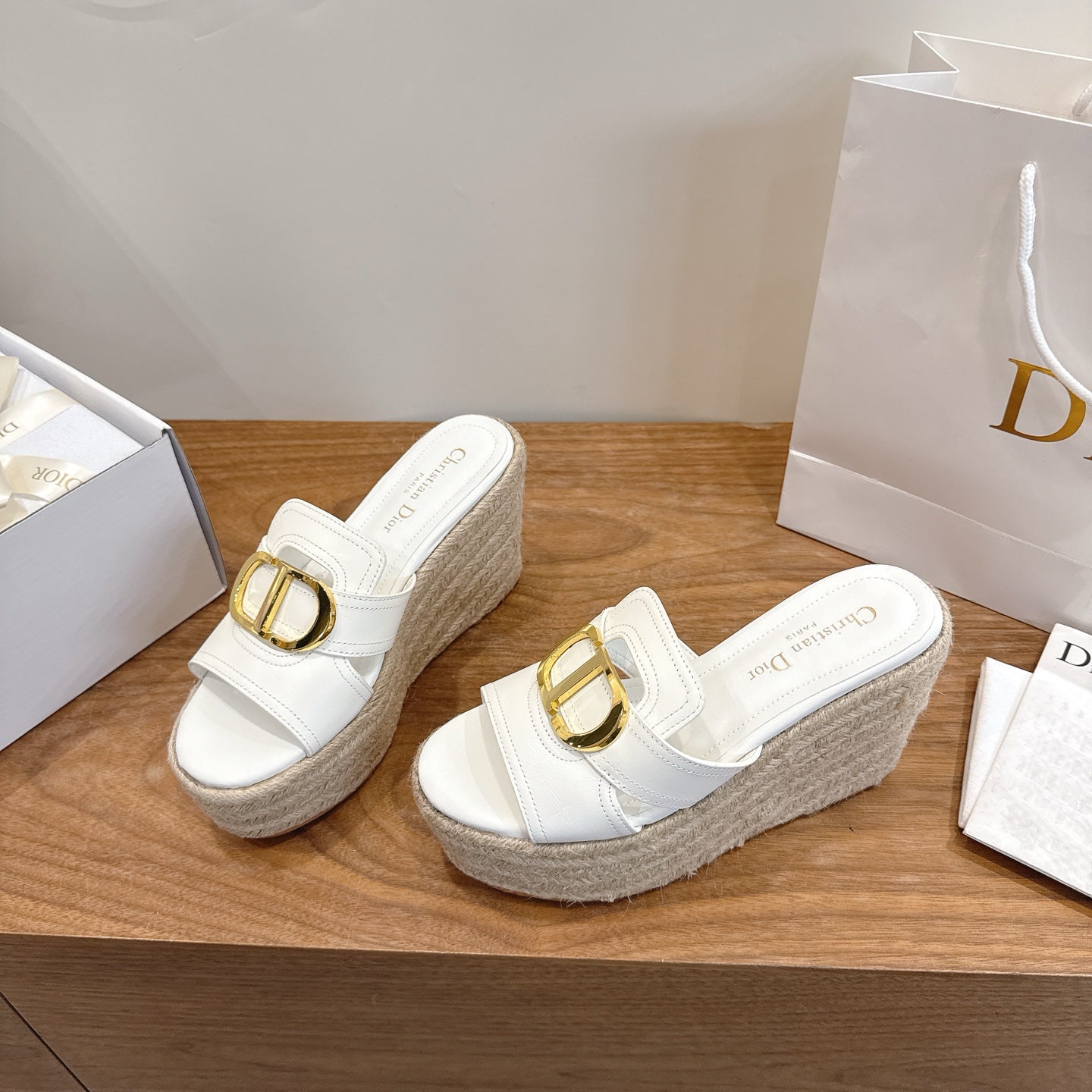 Dior 2026 CD Logo Wedge Sandals 95mm Straw Leather 911783