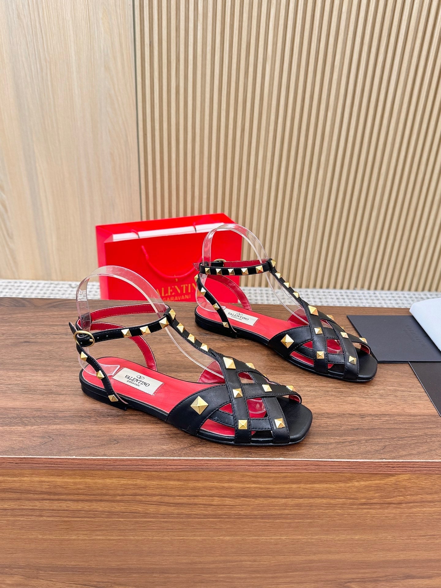 Valentino 2026 Garavani Studdy Sandal Leather 686129
