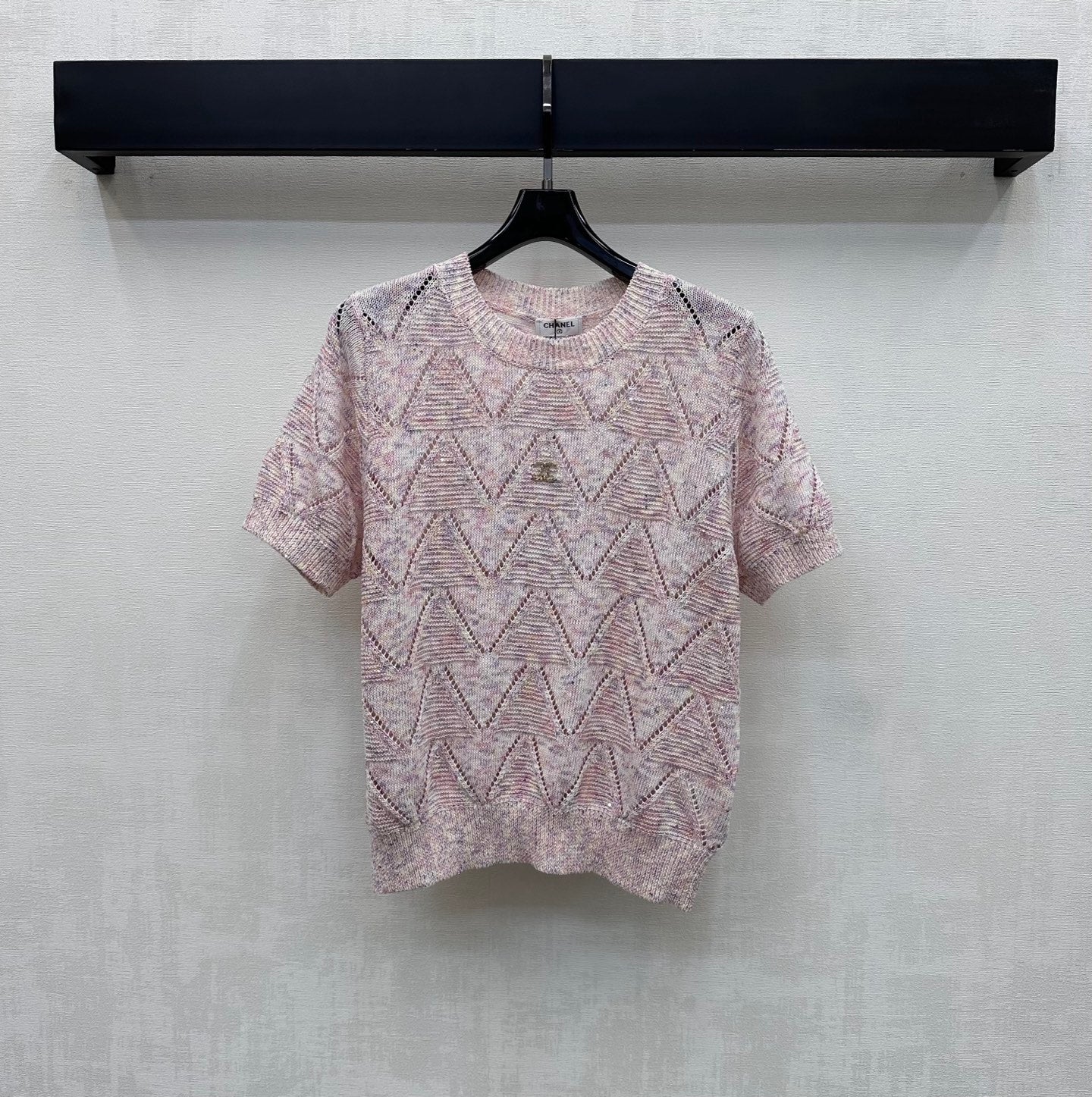 Chanel 2026 Wool Short-sleeved Knit Top With Metallic Logo 374878