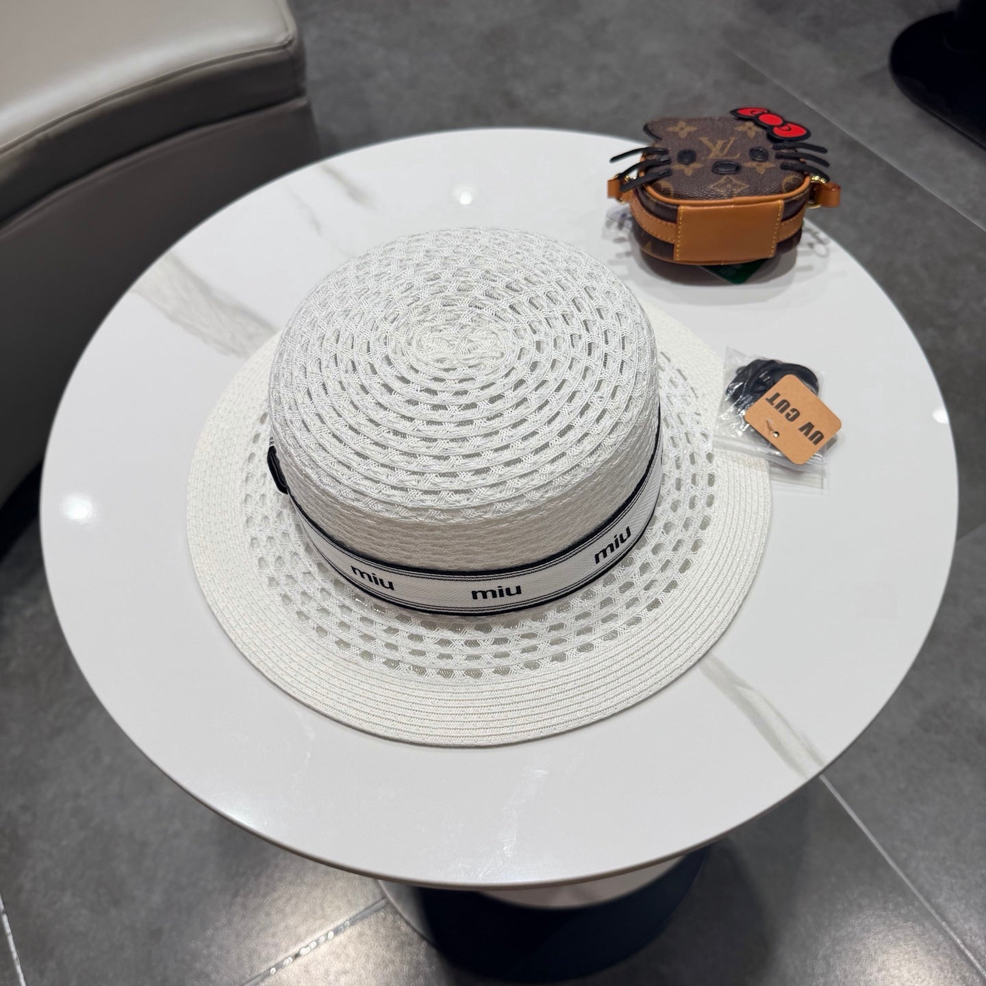 Miumiu Elegant Straw Hat 219118