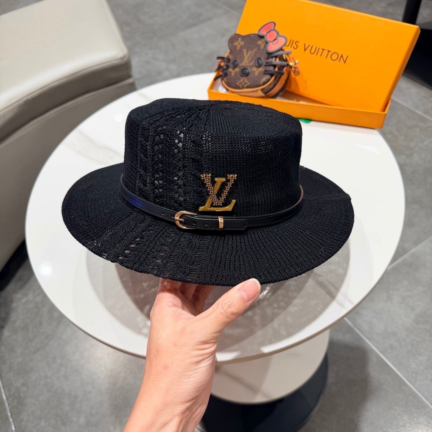 Louis Vuitton  Hollow-Out Flat Top Knit Hat 219132