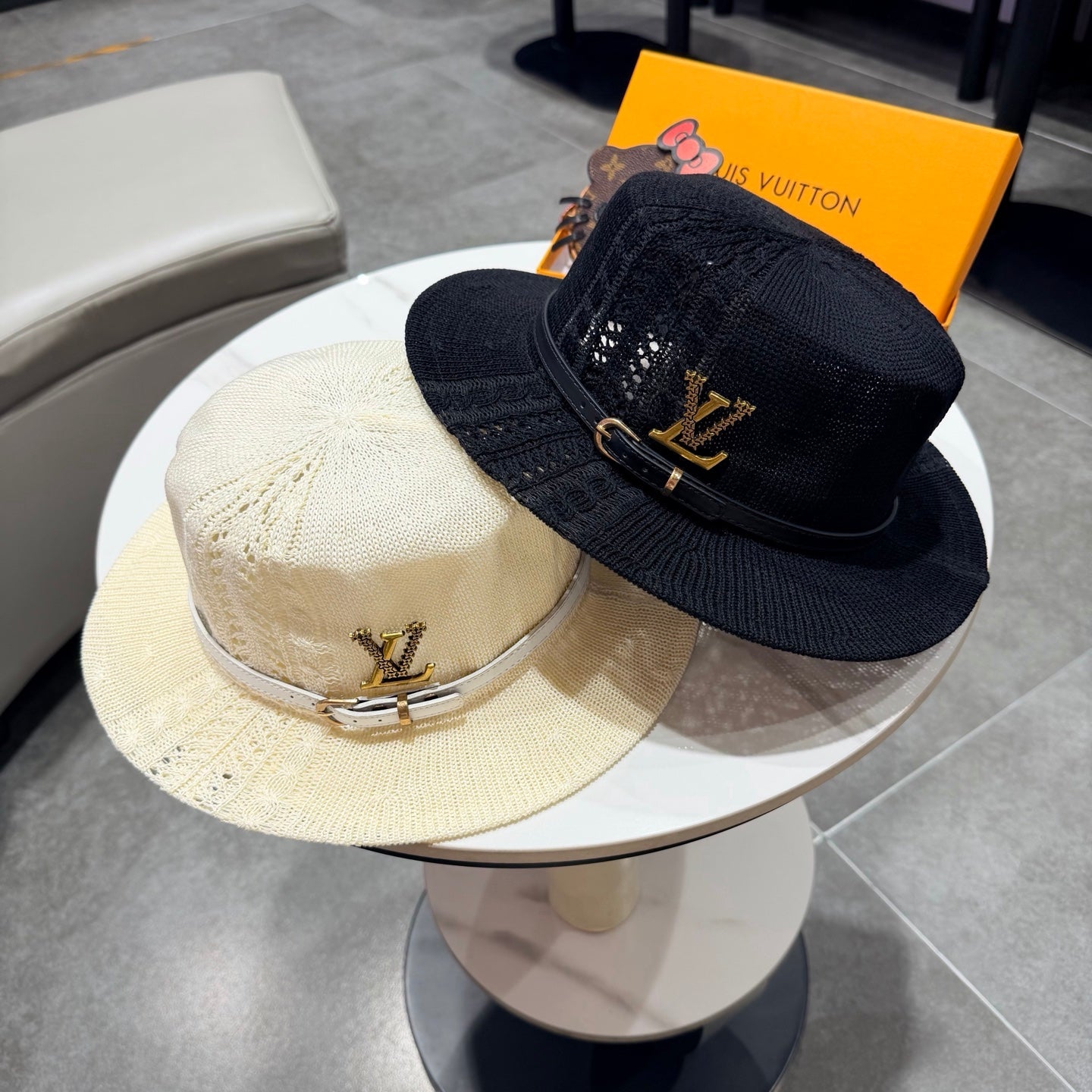 Louis Vuitton  Hollow-Out Flat Top Knit Hat 219132