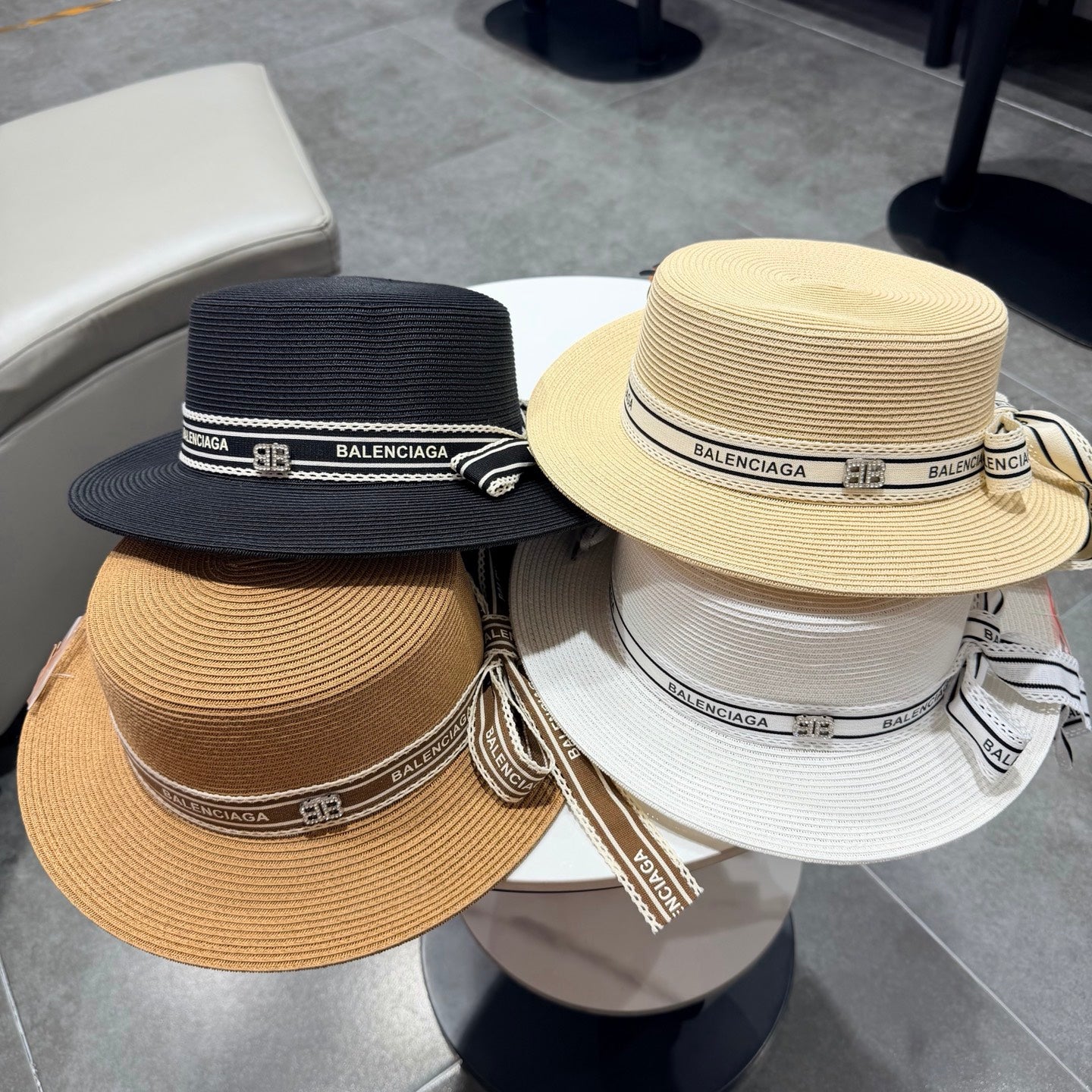 Balenciaga Flat-top Straw Hat 219134