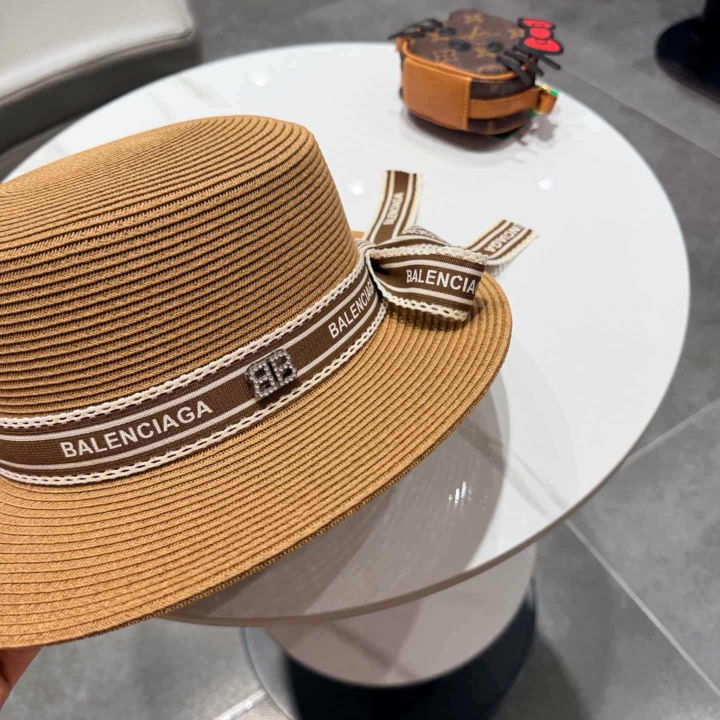 Balenciaga Flat-top Straw Hat 219134