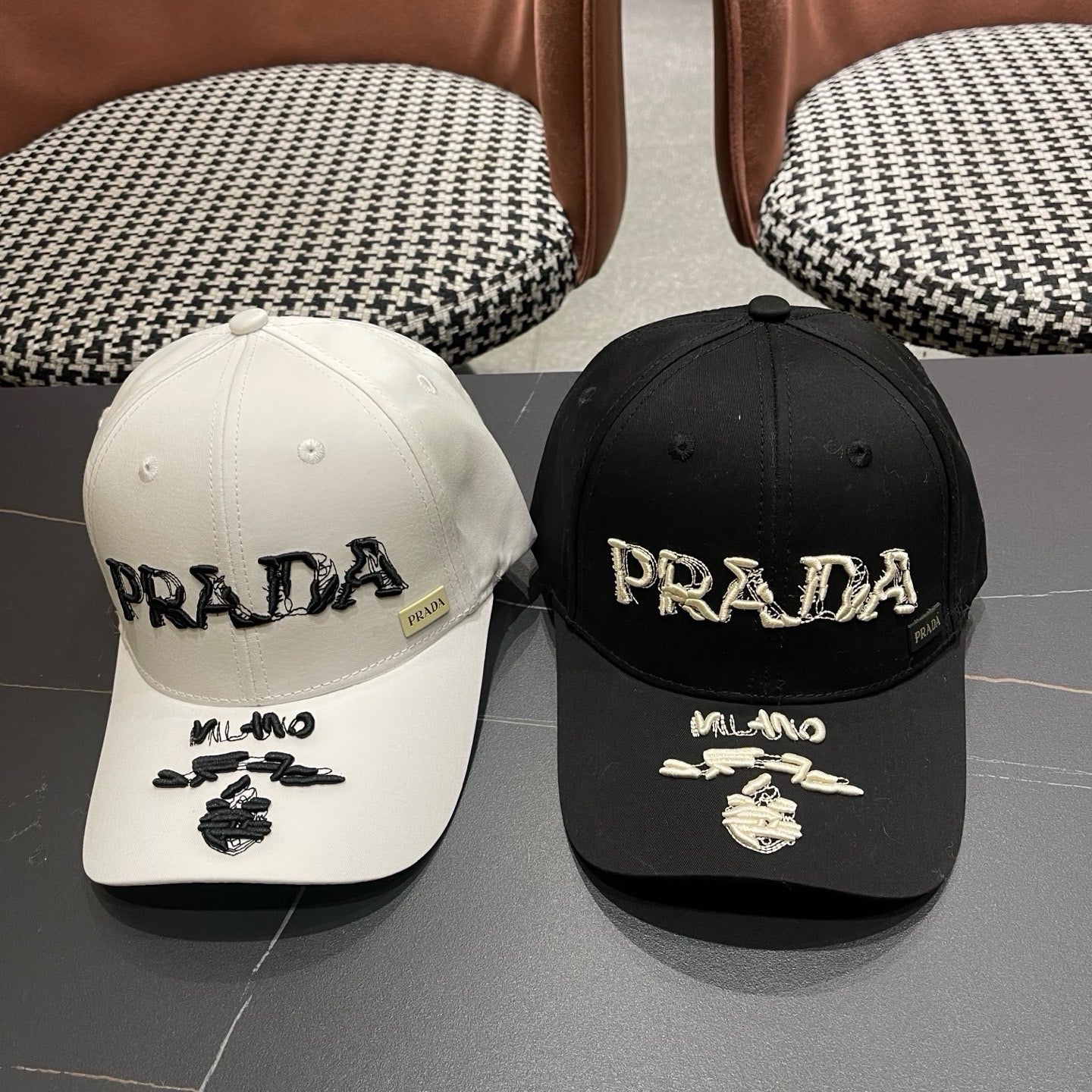 Prada Embroidered Logo Cap 221128