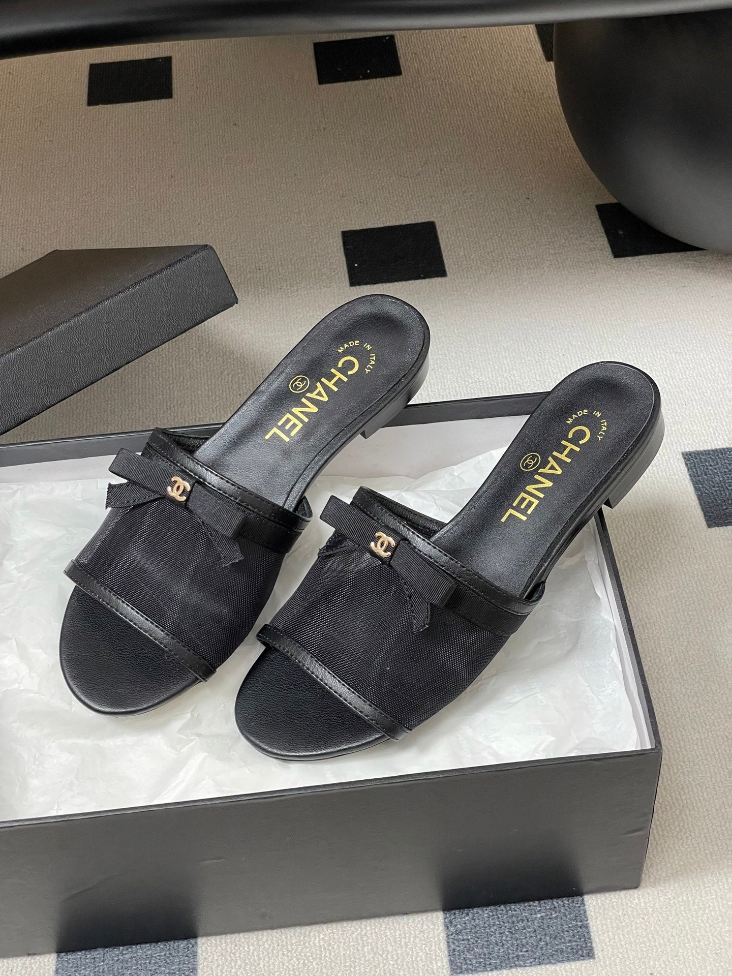 CC 2026 Sandal Bow Mesh Calfskin