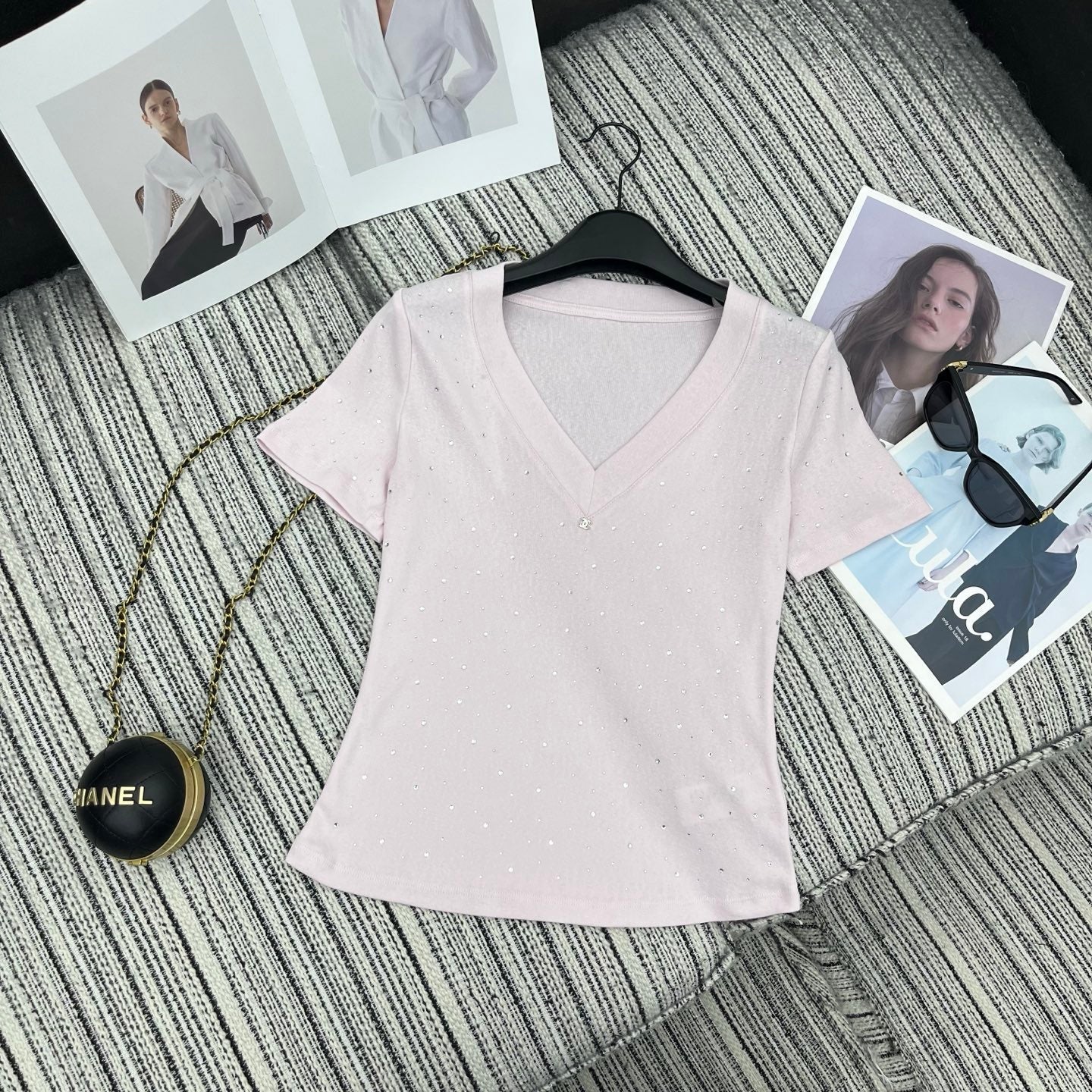 Chanel 2026 Collar Short-sleeved Top With Rhinestone Cotton 367862