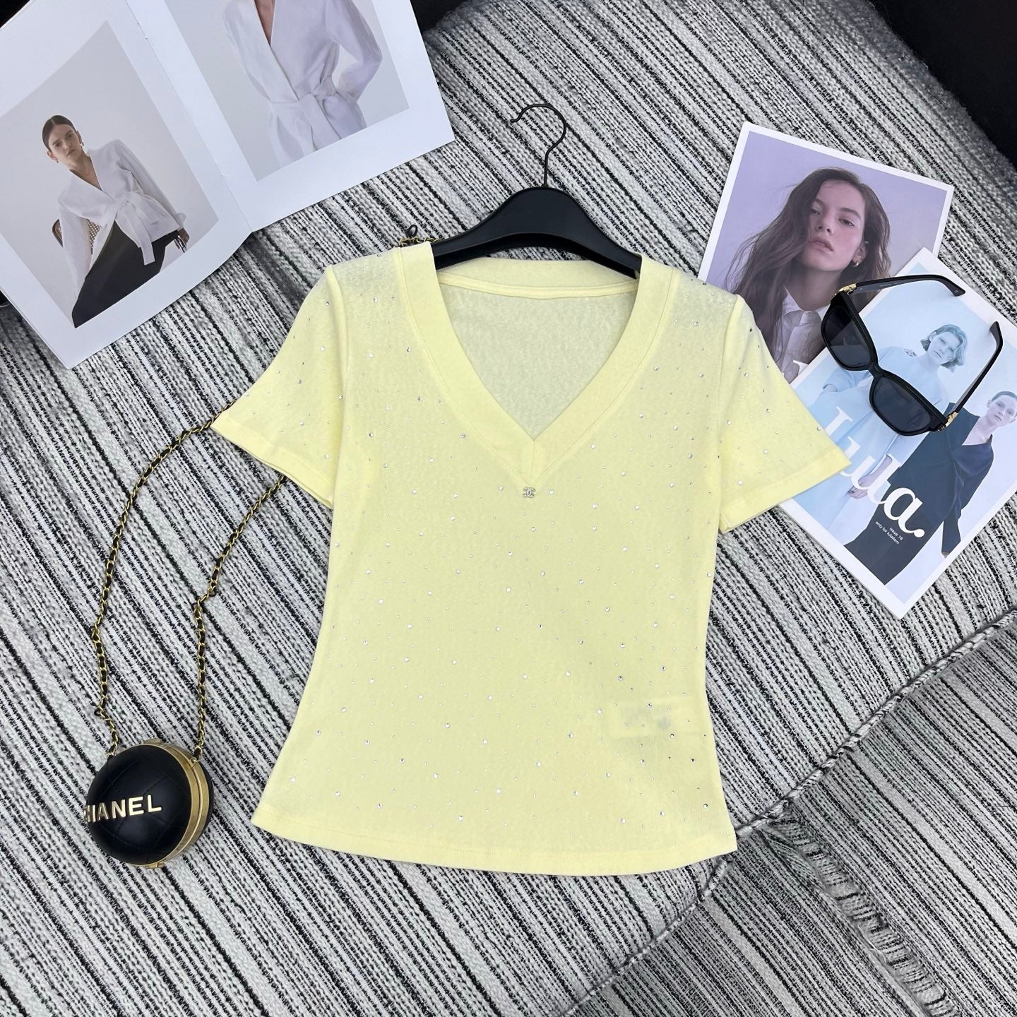 Chanel 2026 Collar Short-sleeved Top With Rhinestone Cotton 367862