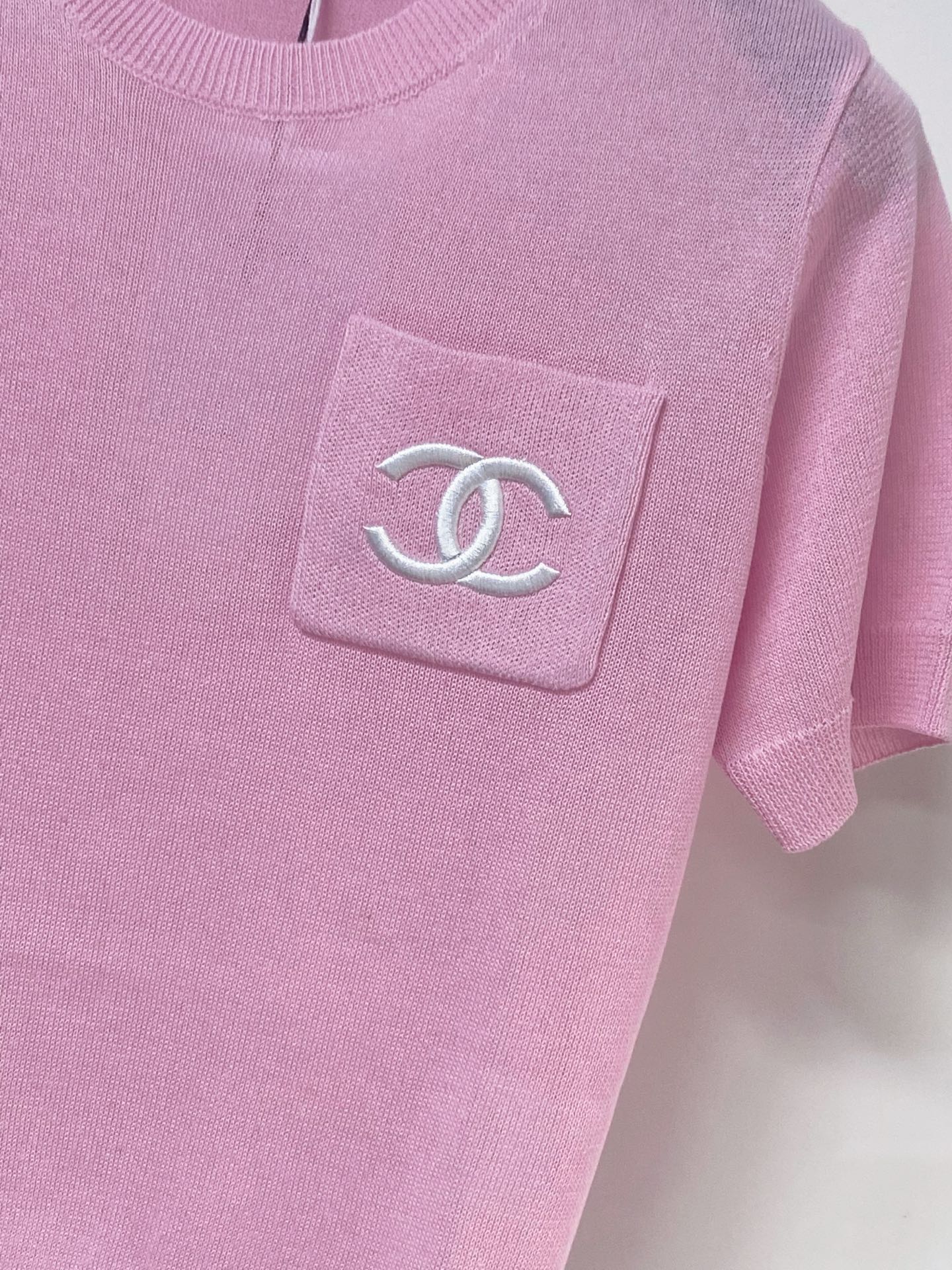 Chanel 2026 Short-sleeved Shirt White Pink Wool 268485