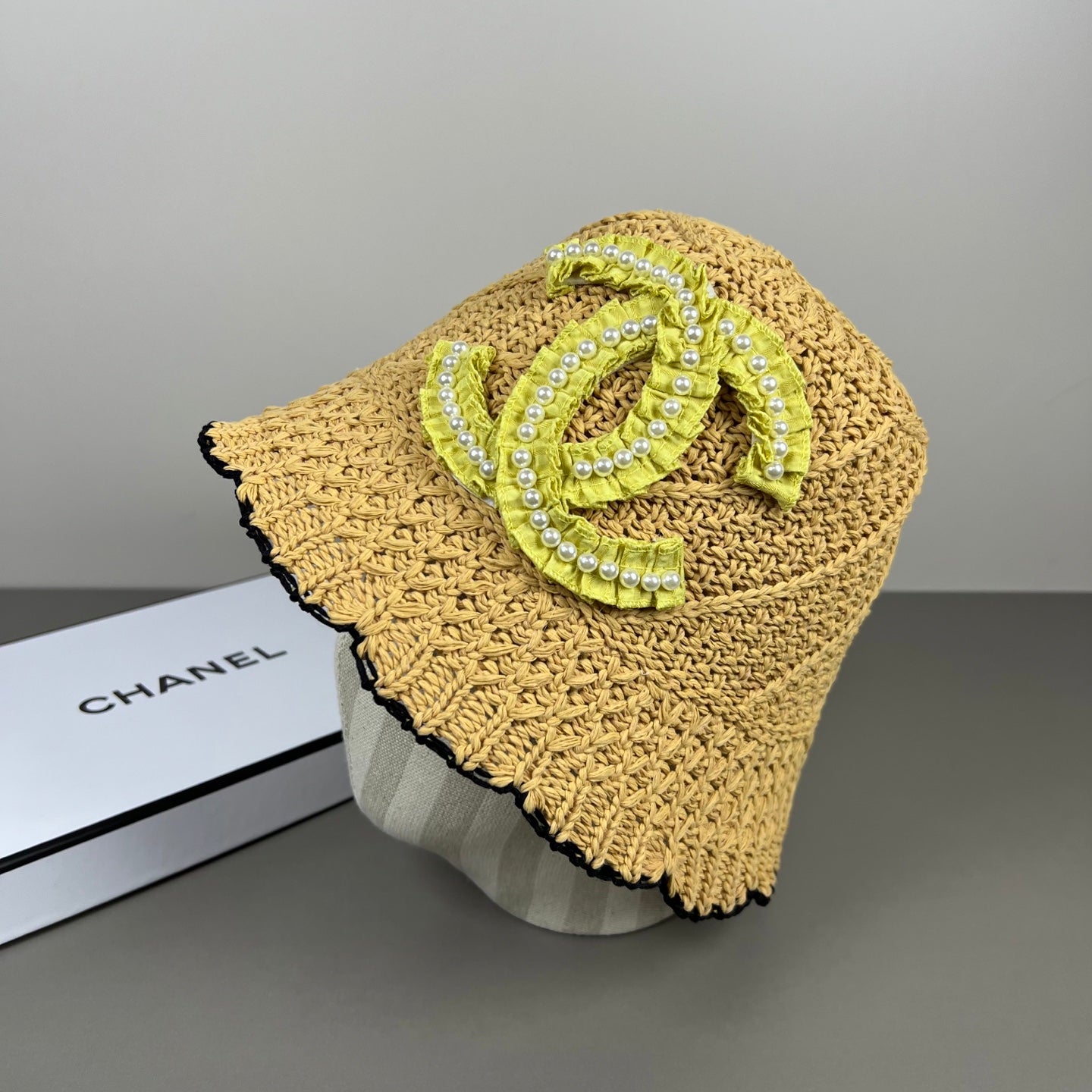 Chanel Knitted Lace Bucket Hat Wool With CC Logo And Pearls 237350