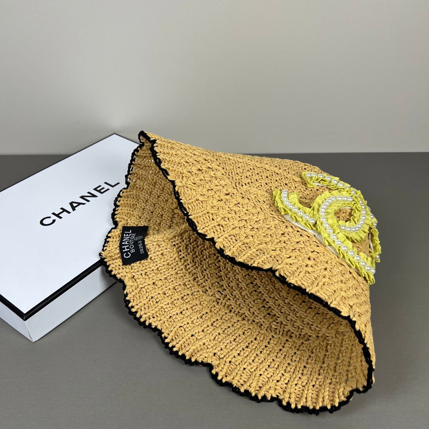 Chanel Knitted Lace Bucket Hat Wool With CC Logo And Pearls 237350