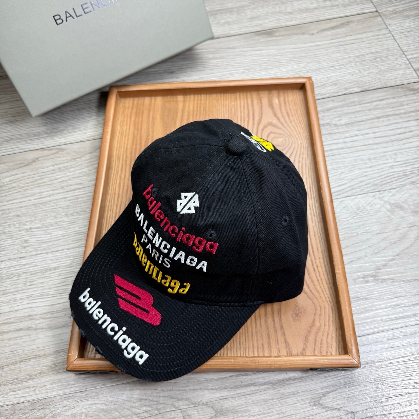 Balenciaga Multi-colored Embroidered Logo Baseball Cap 240579