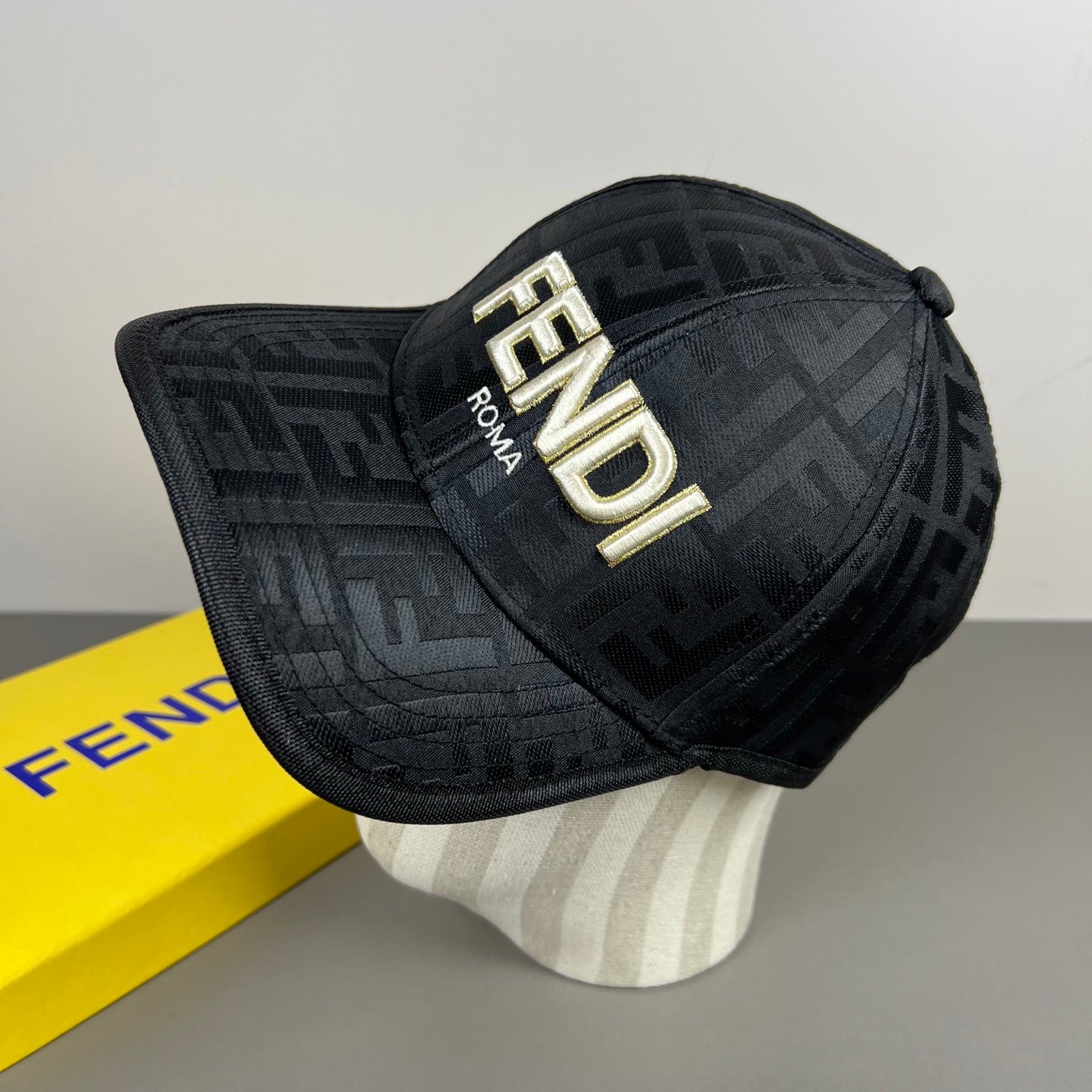 Fendi Baseball Cap 250062
