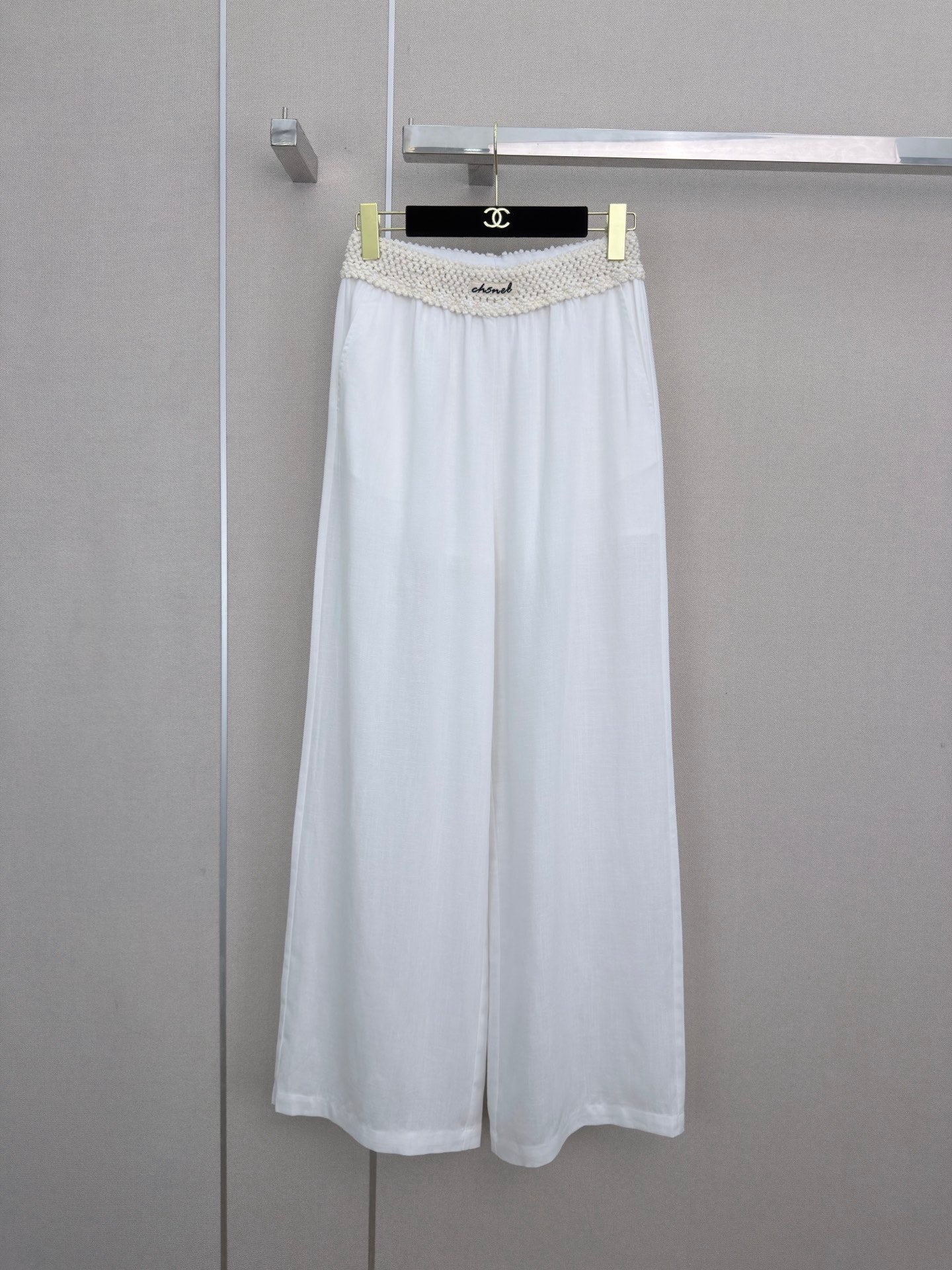 Chanel 2026 Wide-leg Trousers With Unique Waist Tencel Linen 377055