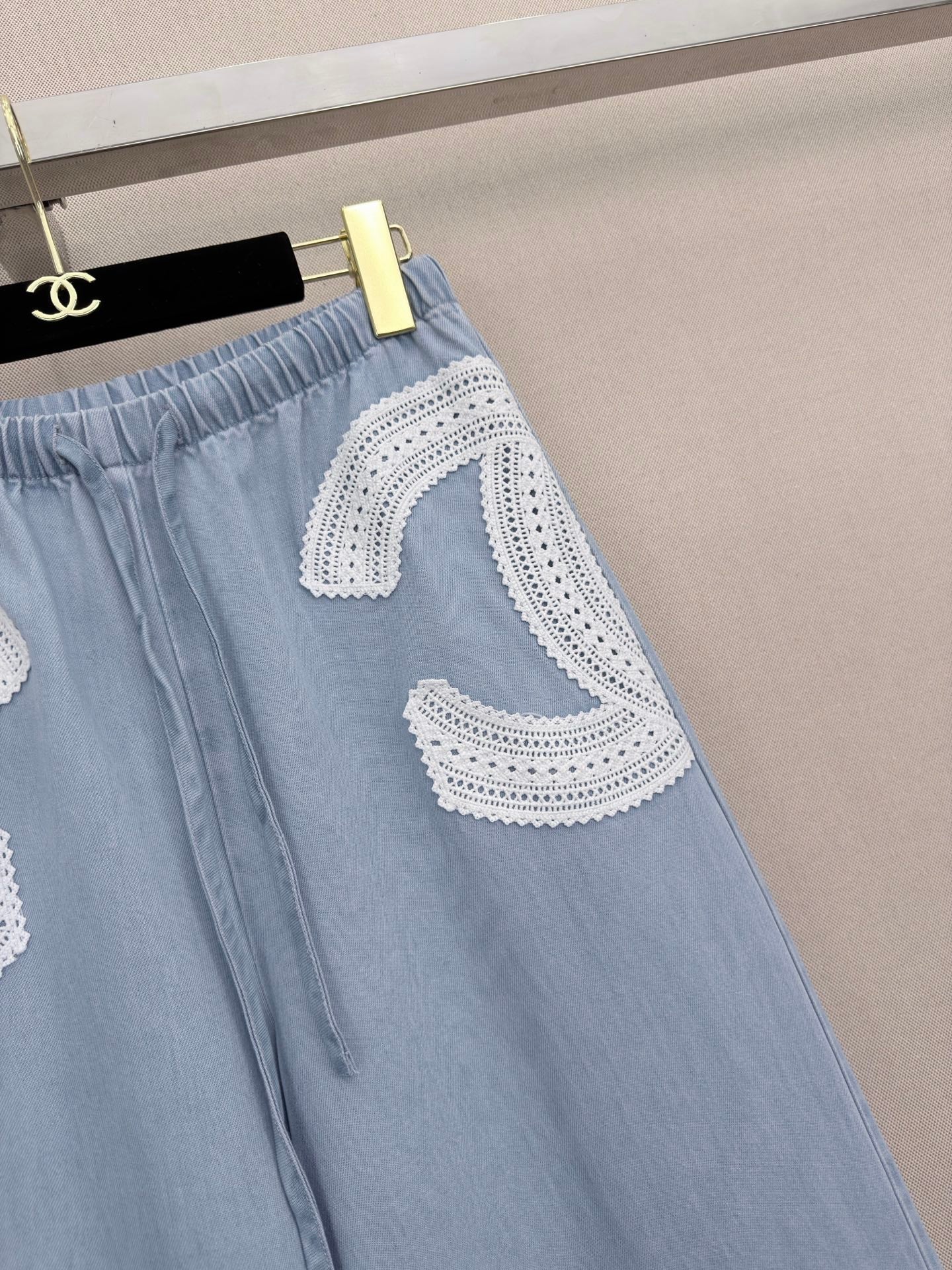 Chanel 2026 Denim Wide-leg Pants With Openwork Floral Cotton 358402