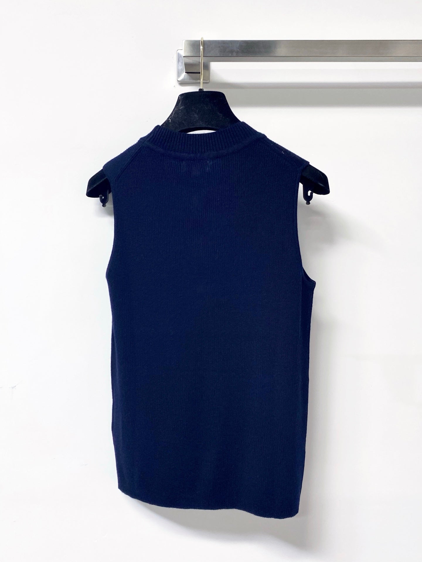 Chanel 2026 Rib-Knit Sleeveless Bow Details Wool 410640