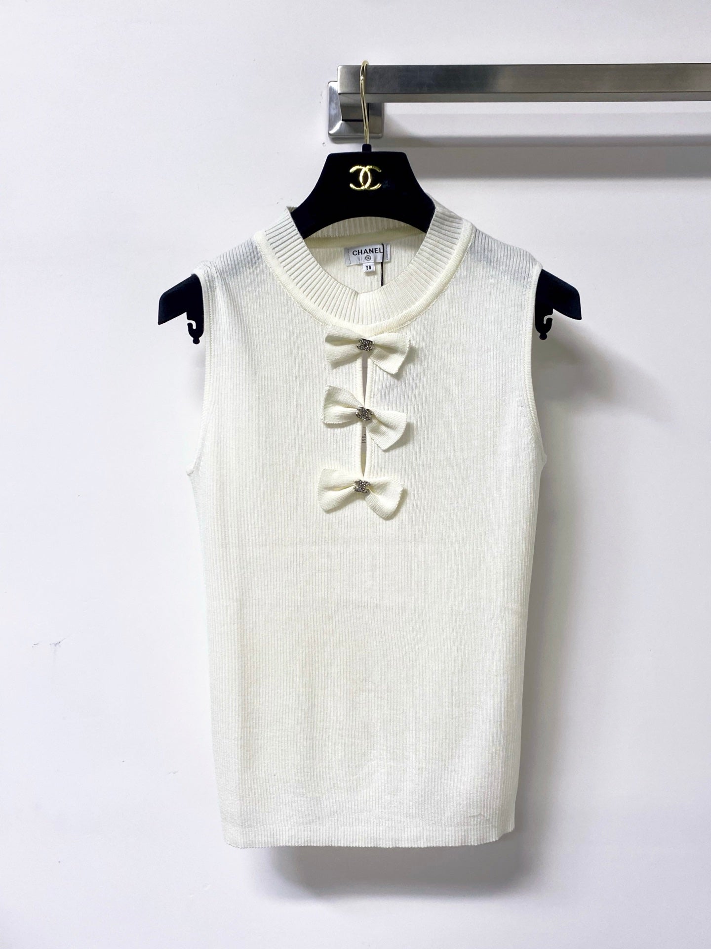 Chanel 2026 Rib-Knit Sleeveless Bow Details Wool 410640