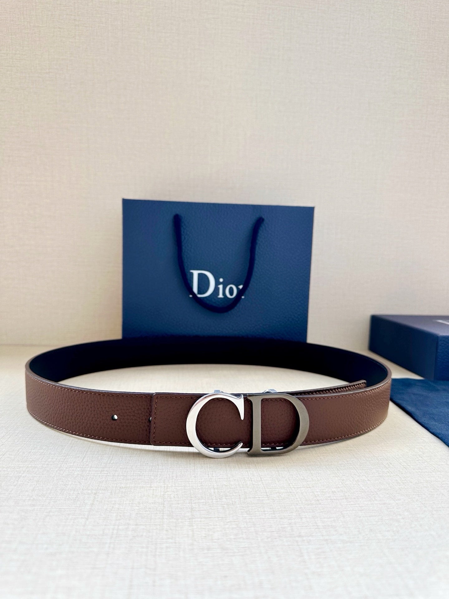 Dior 35mm Montaigne Reversible Belt Grained Calfskin 208469