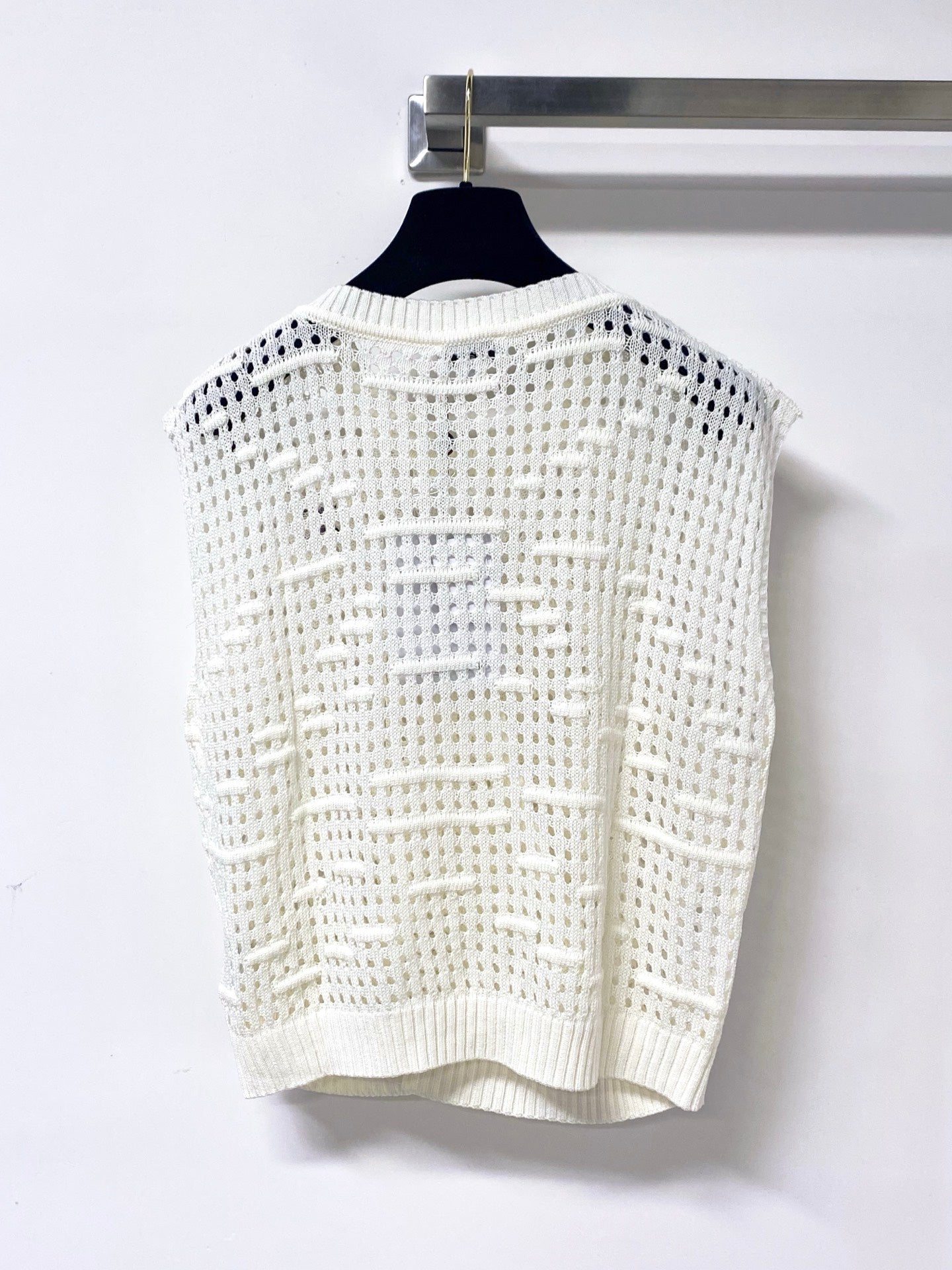 Chanel 2026 V-neck Crochet Knit Vest Acrylic 419420