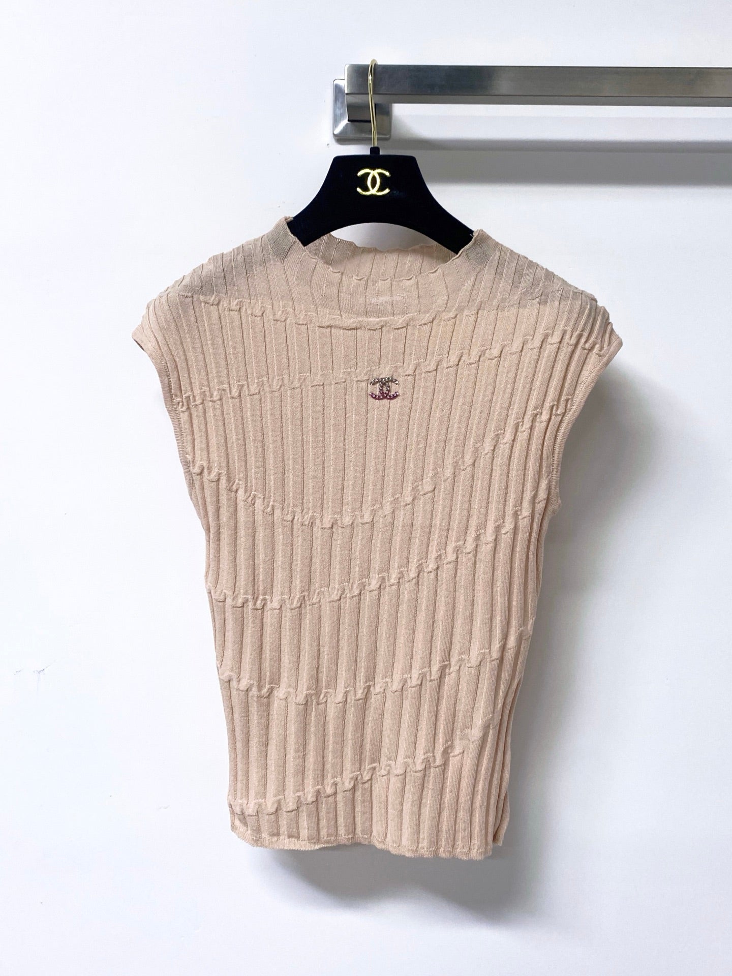 Chanel 2026 Crew Neck Knit Vest Top Tencel 439819