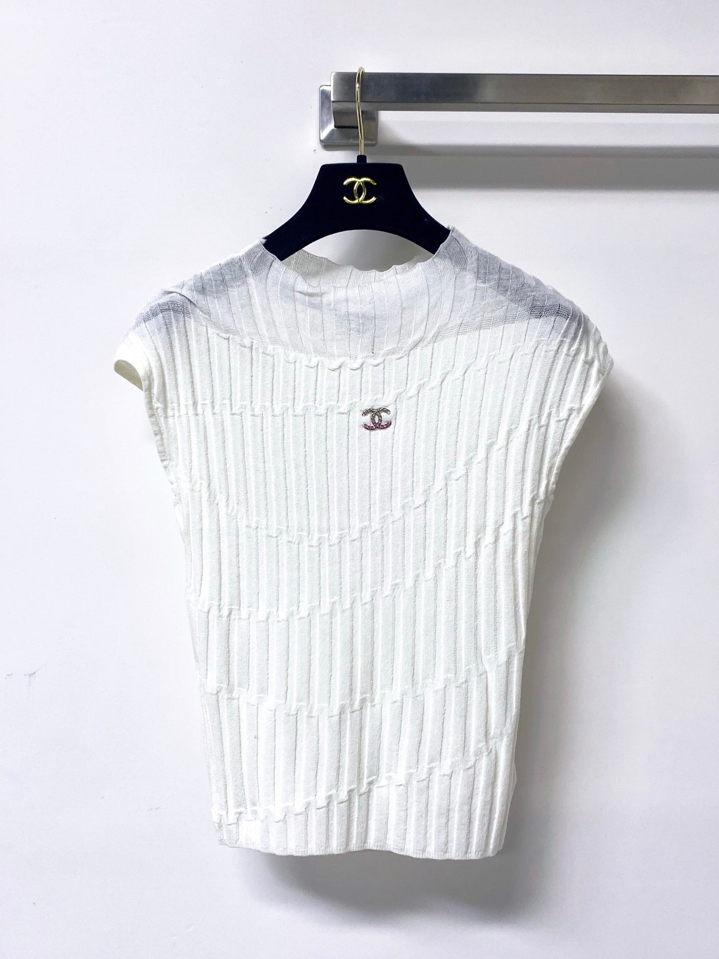 Chanel 2026 Crew Neck Knit Vest Top Tencel 439819