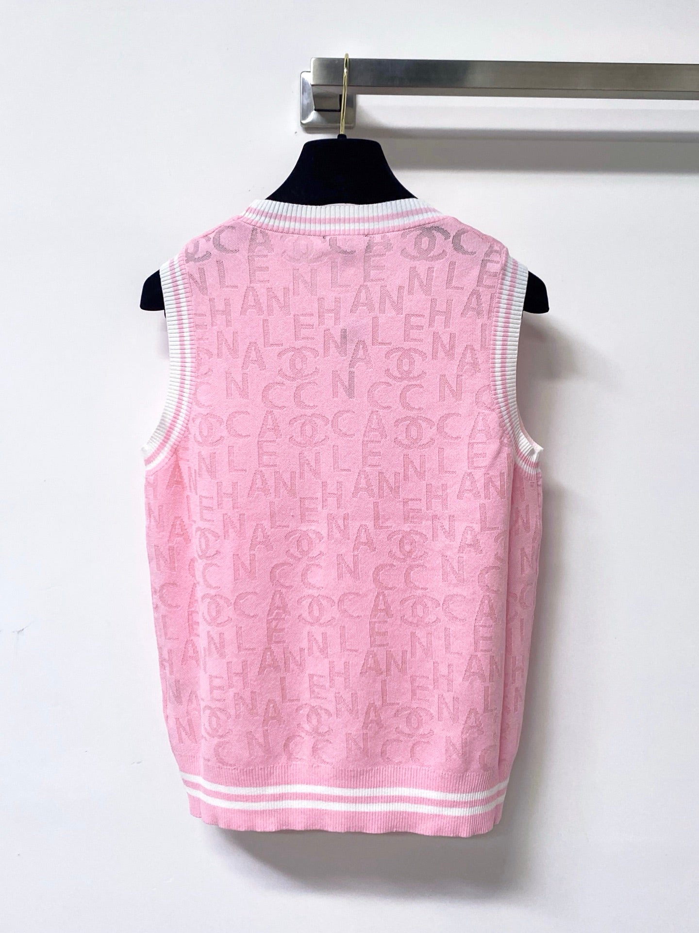 Chanel 2026 Striped Knit Vest Cotton 439815