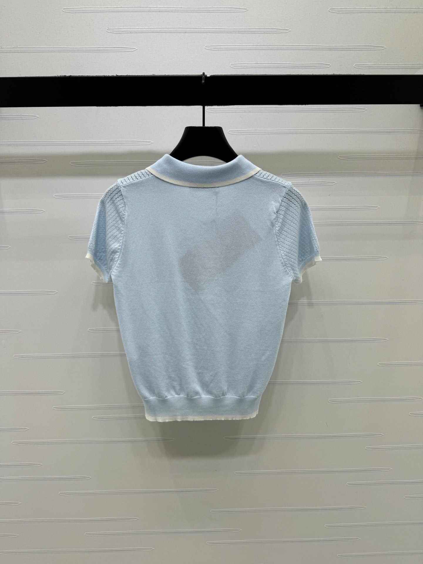 Miumiu 2026 Hollow-out Knitted Collared Short-sleeved Top Wool 385409