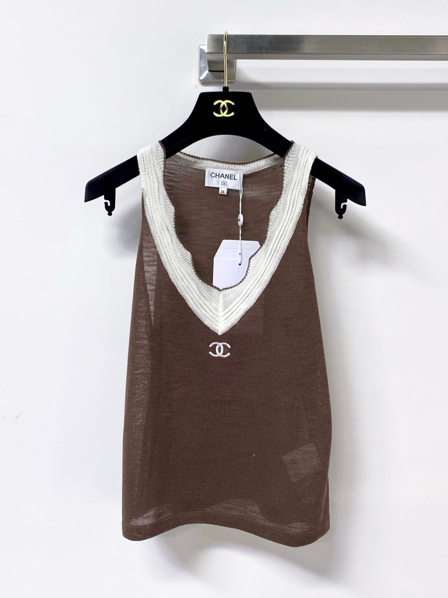 Chanel 2026 Knit Vest V-neck Wool Laine 449875