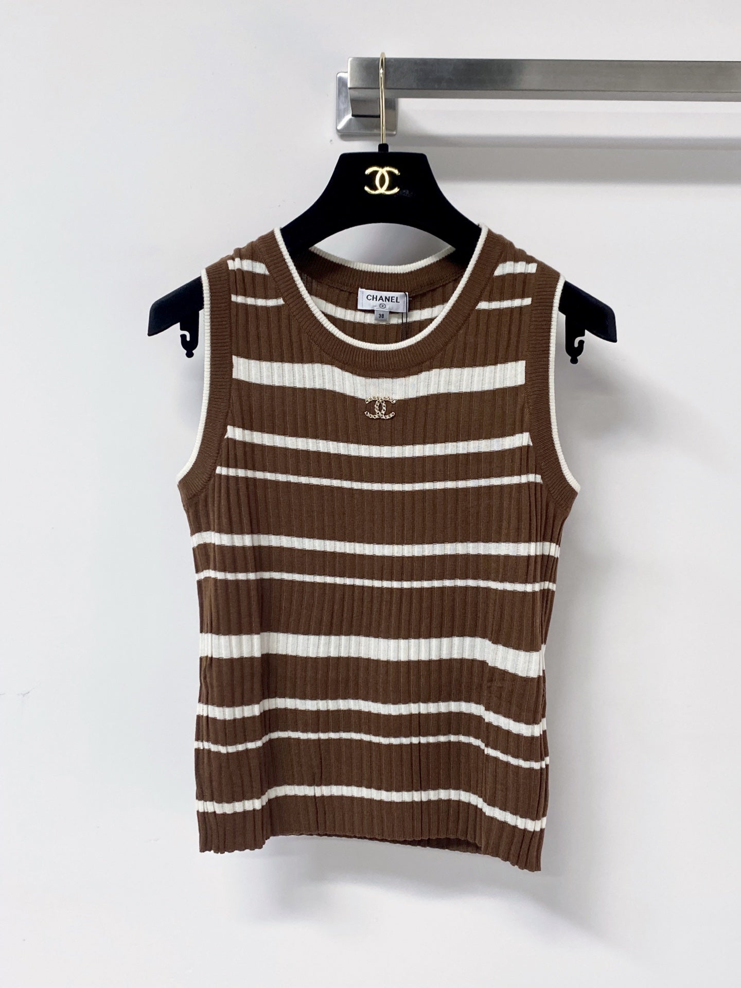 Chanel 2026 Striped Ribbed Knit Sleeveless Top Laine Wool 454052