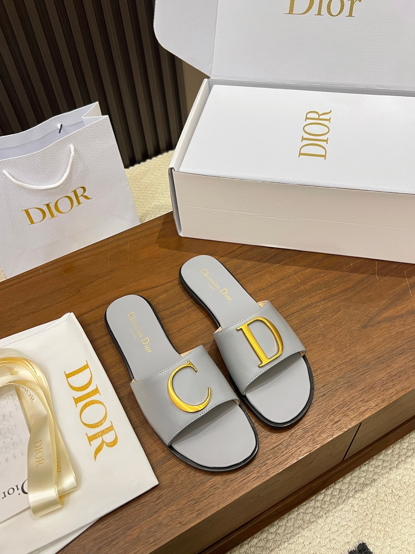Dior 2026 Slipper Leather 904812
