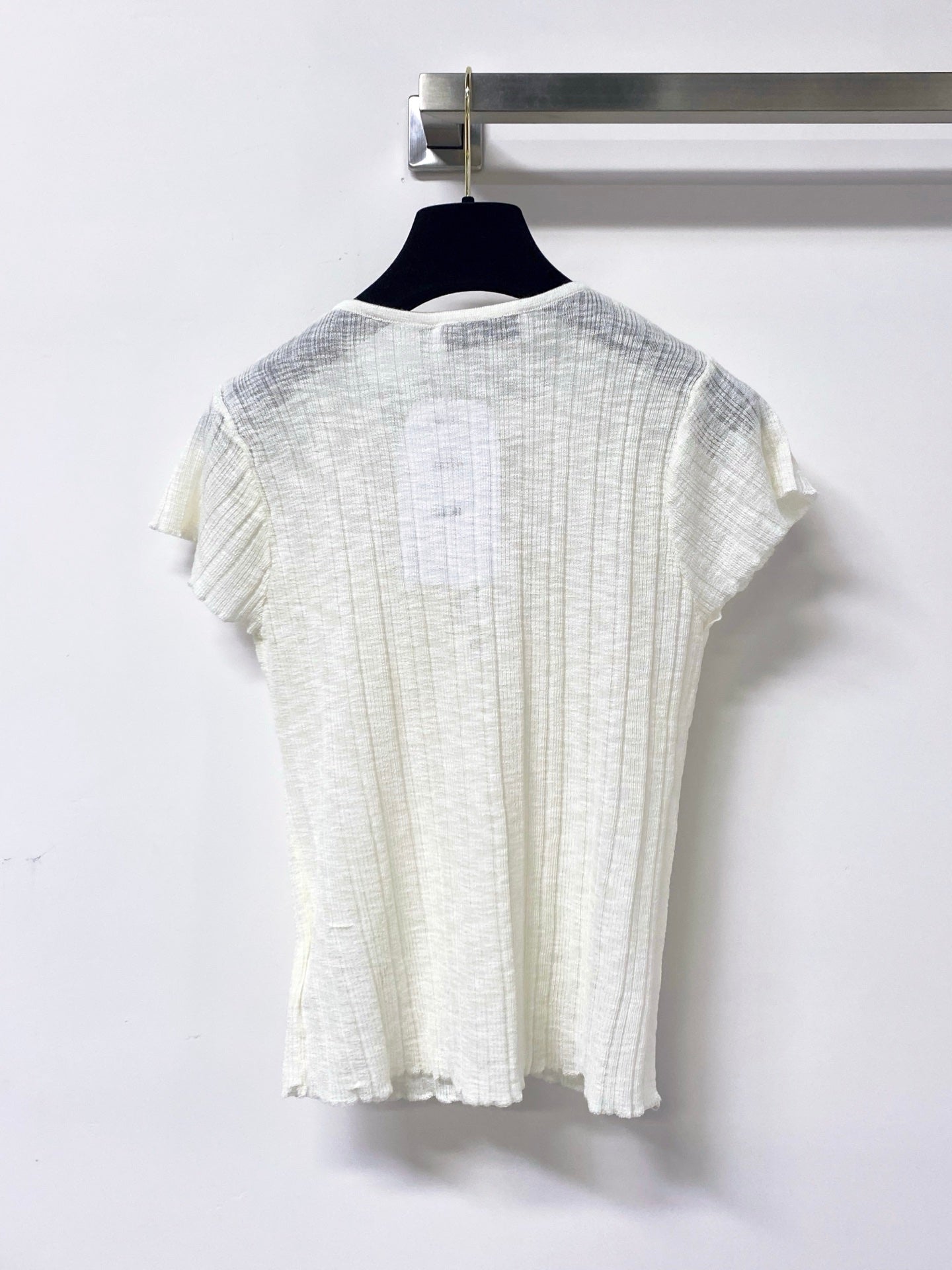 Dior 2026 Short-Sleeve T-Shirt V-neck Top Subtle Front Twist Detail Tencel 487973