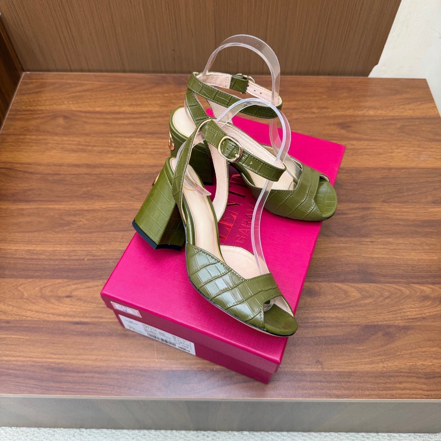 Valentino 2026 VLogo Signature Metallic Leather Block Heel 80mm Sandals Grained Leather 871027