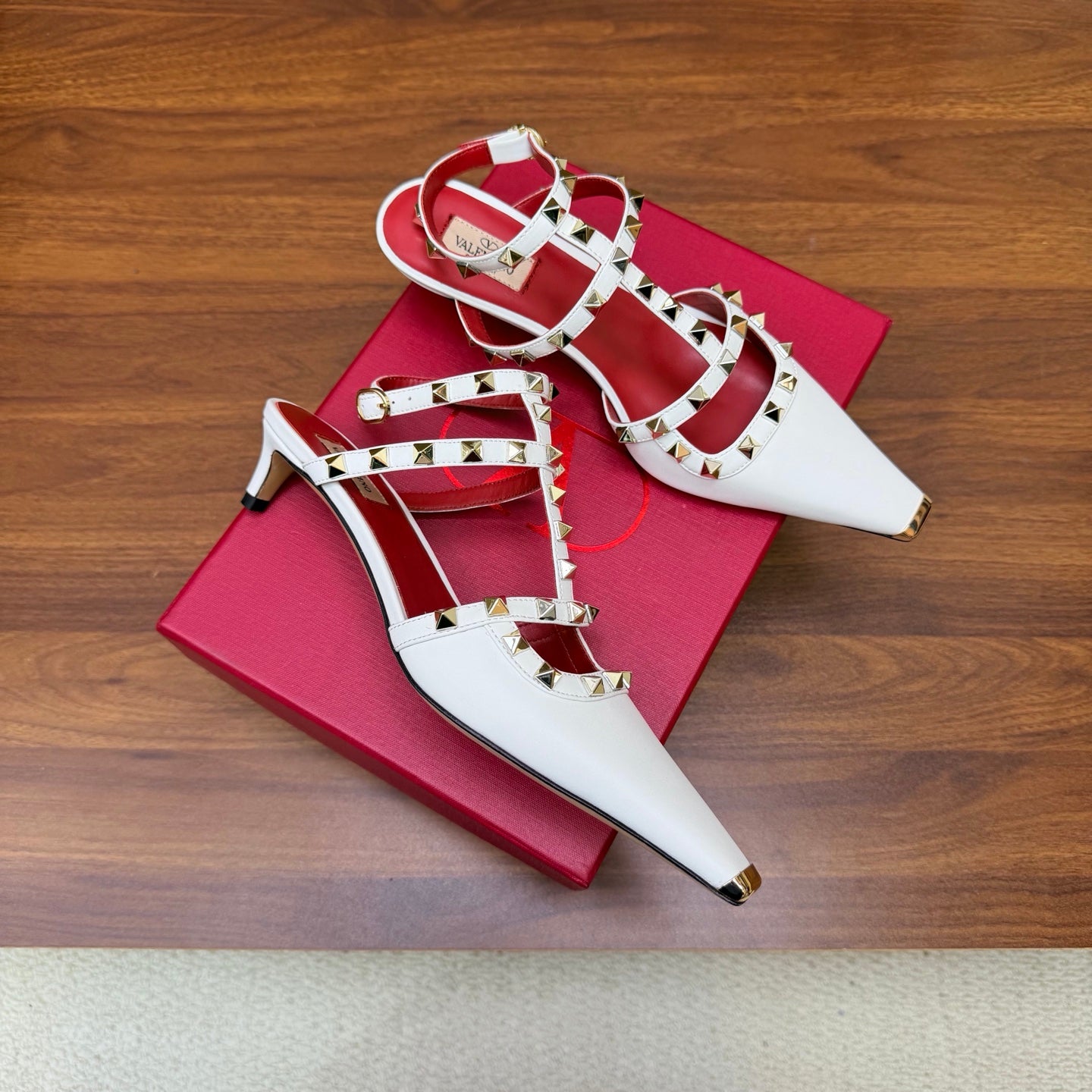 Valentino 2026 Rockstud Ankle Strap Pumps 40mm Strass Calfskin 871032