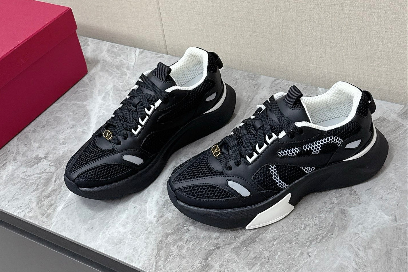 Valentino VLogo Pace Sneakers Mesh Leather 866605