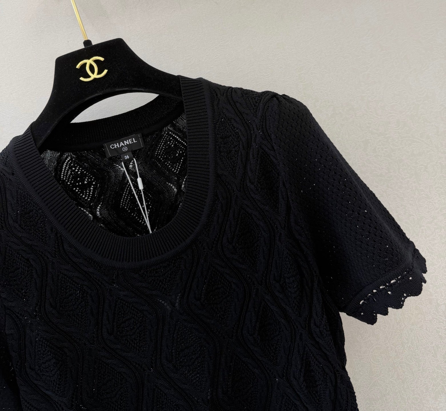 Chanel 2026 Crew Neck Short-sleeved Shirt Black and White Cotton 394767