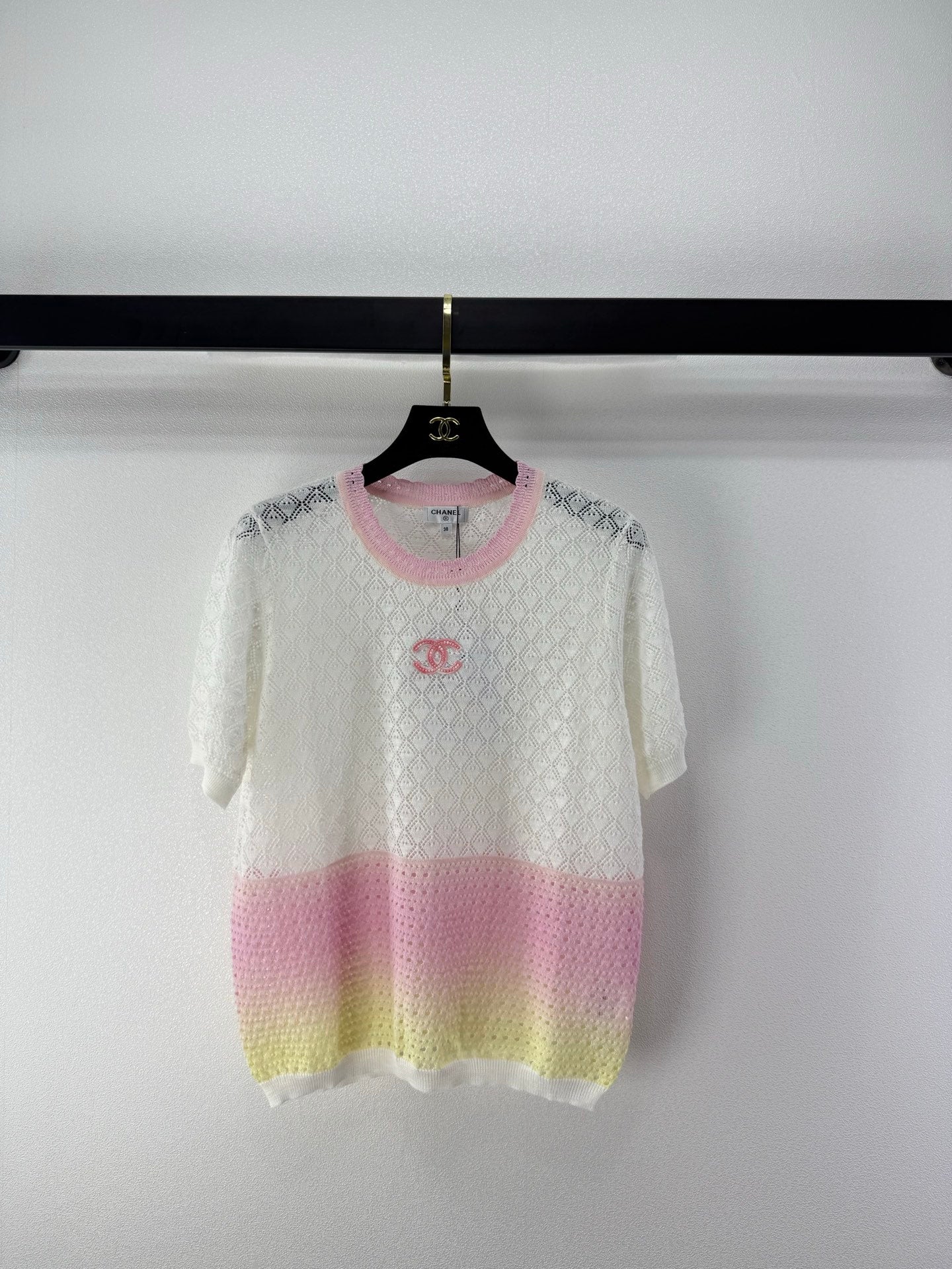 Chanel 2026 Gradient Color Hollowed-out Short Sleeve Tencel 395516