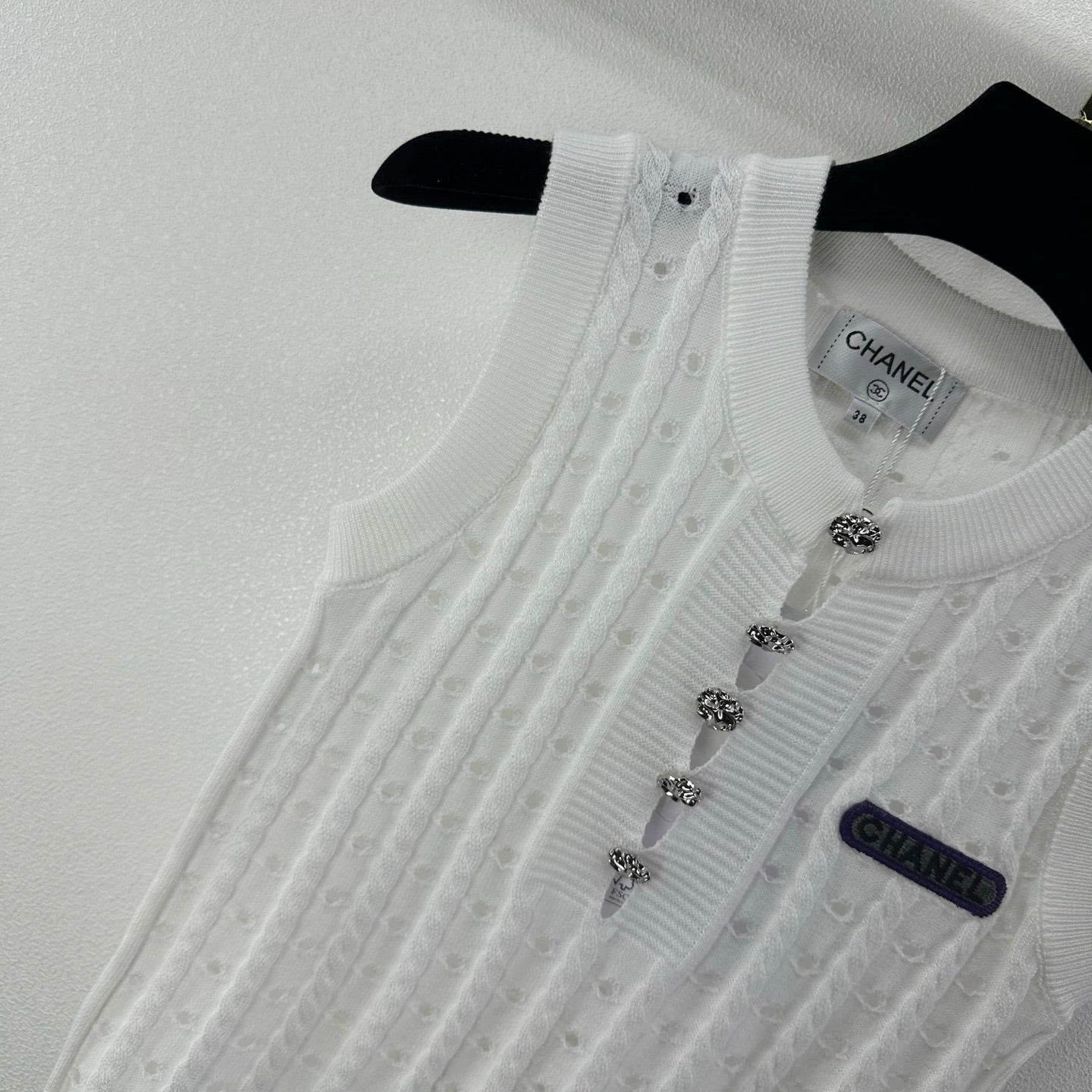 Chanel 2026 Cardigan Vest Wool Cashmere 395563