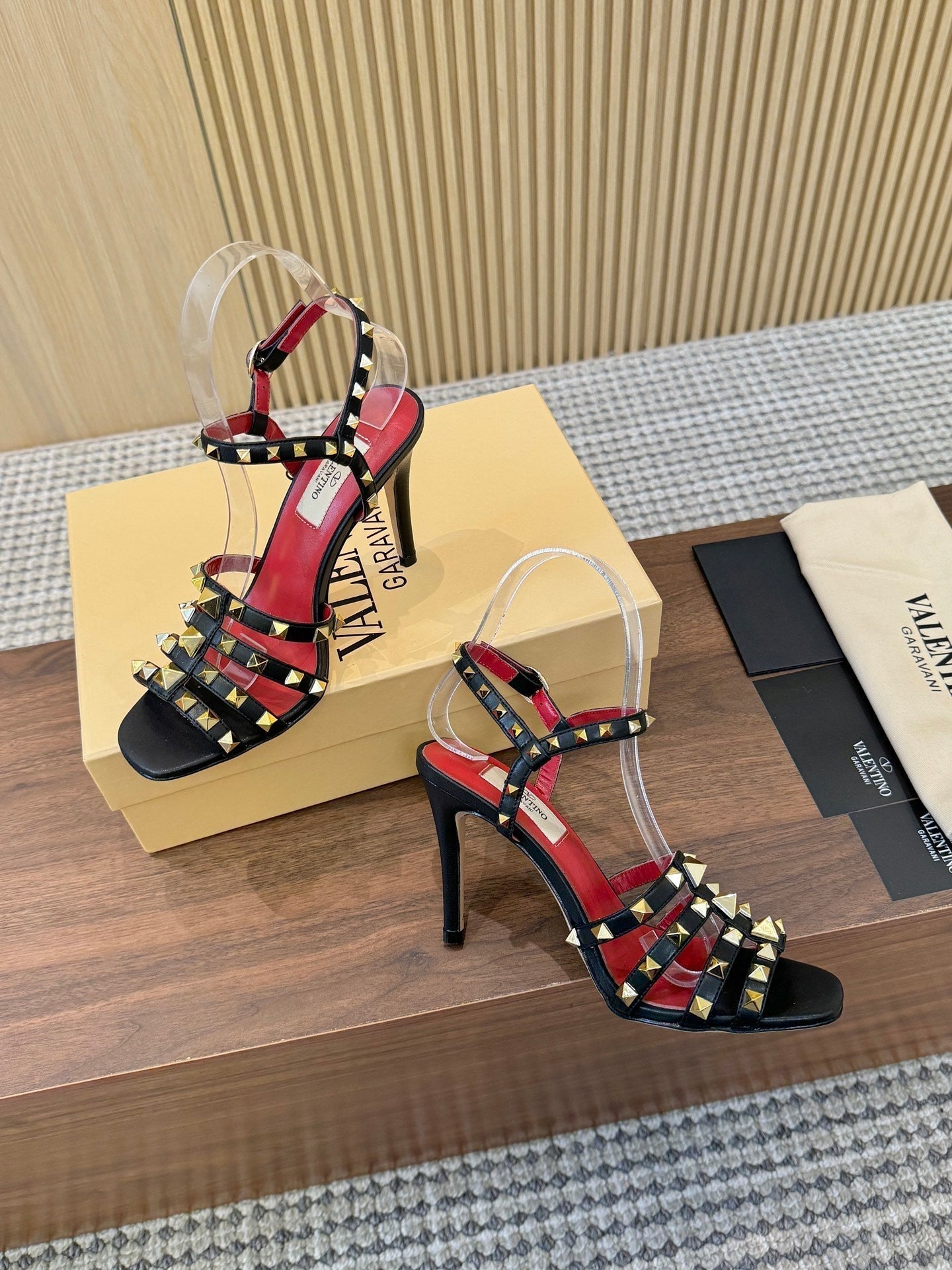 Valentino Garavani Rockstud Caged Calfskin Sandals 863321