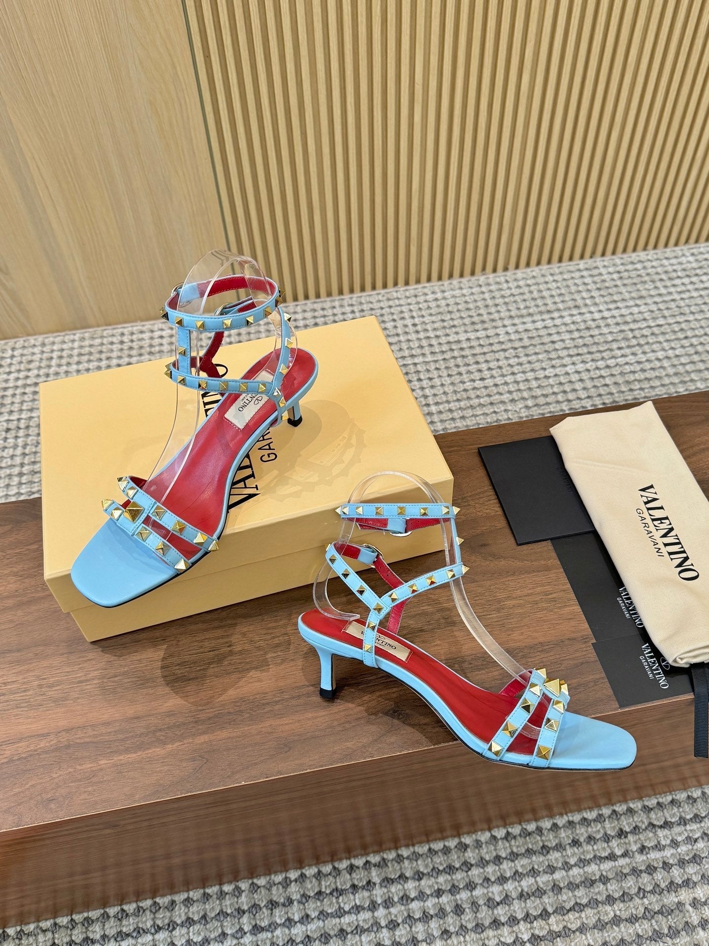 Valentino Garavani Rockstud Caged Calfskin 40mm Sandals 863342
