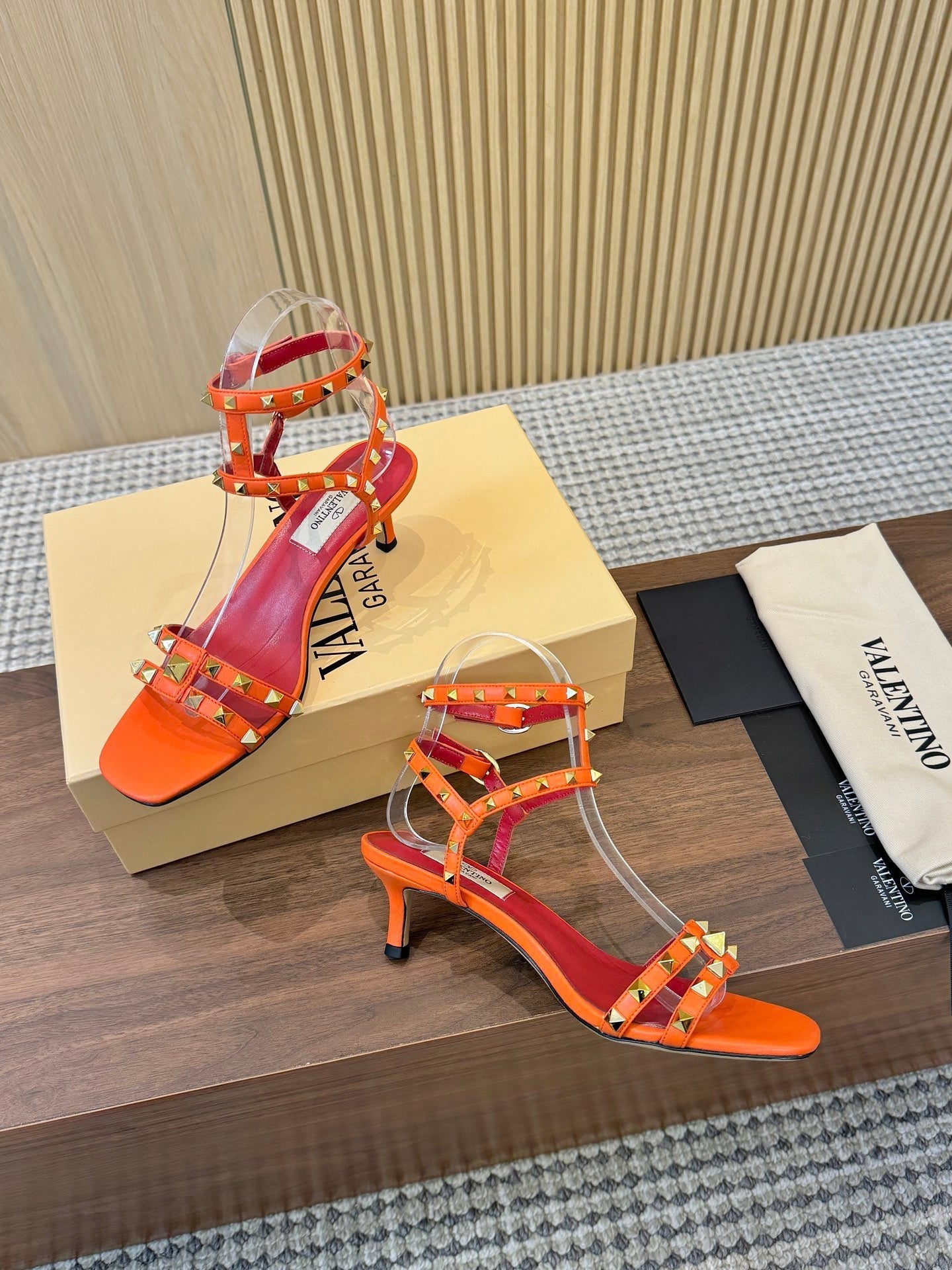 Valentino Garavani Rockstud Caged Calfskin 40mm Sandals 863342