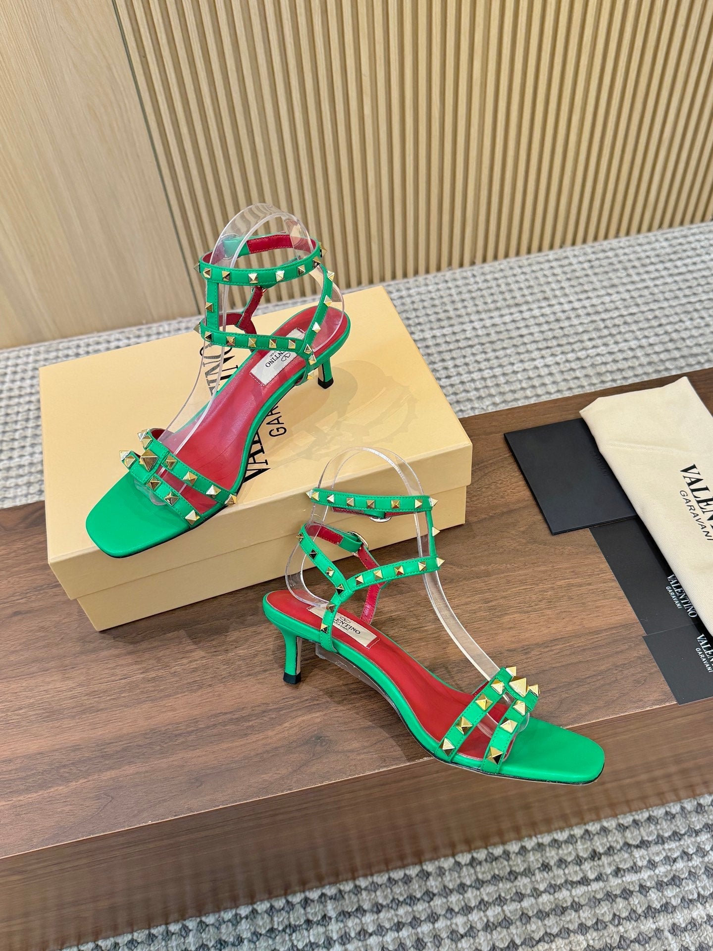 Valentino Garavani Rockstud Caged Calfskin 40mm Sandals 863342
