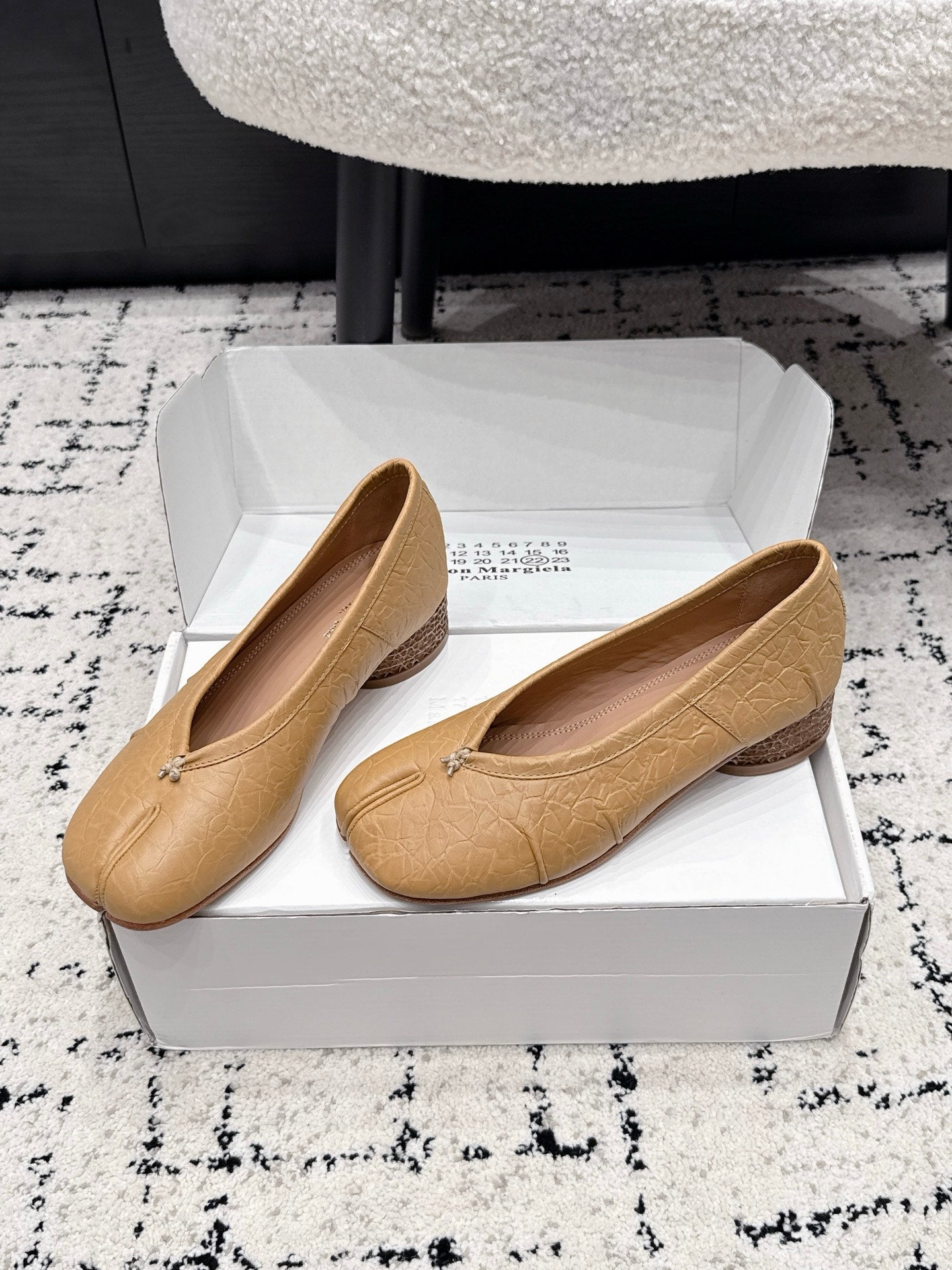 Maison Margiela 2026 Split-Toe Ballet Sheepskin 924848