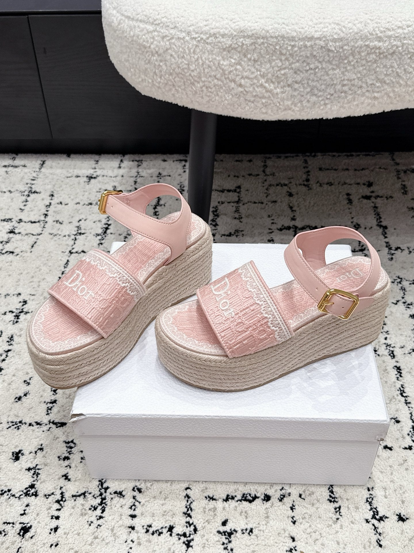 Dior 2026 Wedge Sandals with Lace Trim 85mm Straw Fabric 924822