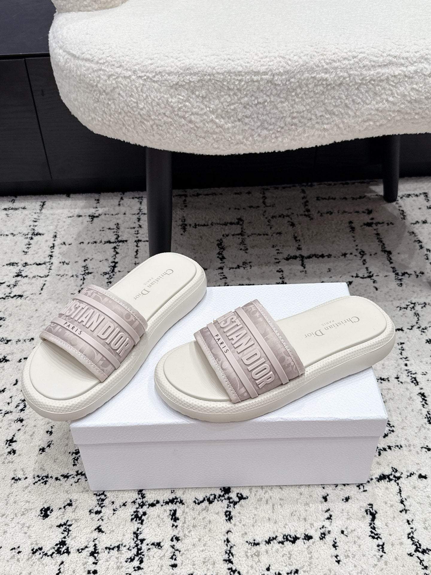 Dior 2026 Embroidered Platform Sandals Fabric Leather 924817