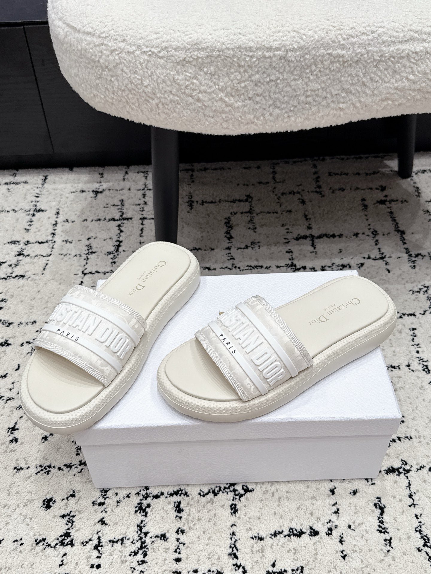 Dior 2026 Embroidered Platform Sandals Fabric Leather 924817