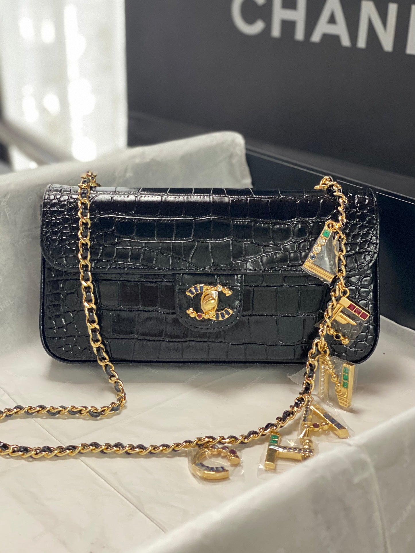 Chane 2026 Gemstone-encrusted Double-C Bag 22cm Calfskin