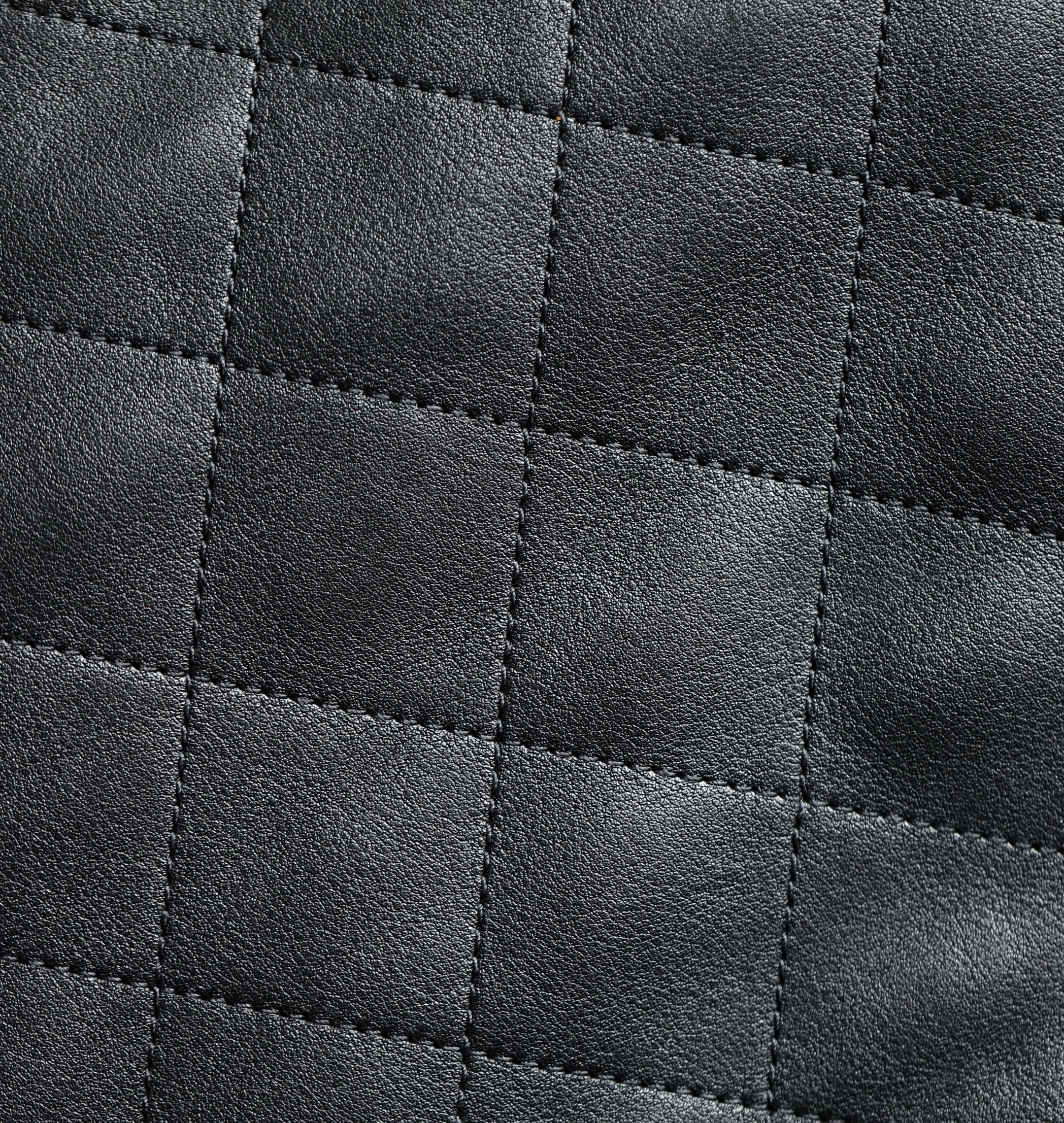 Chanel 𝖧𝗈𝖻𝗈 Backpack 𝖬𝖺𝗑 Large Black Calfskin